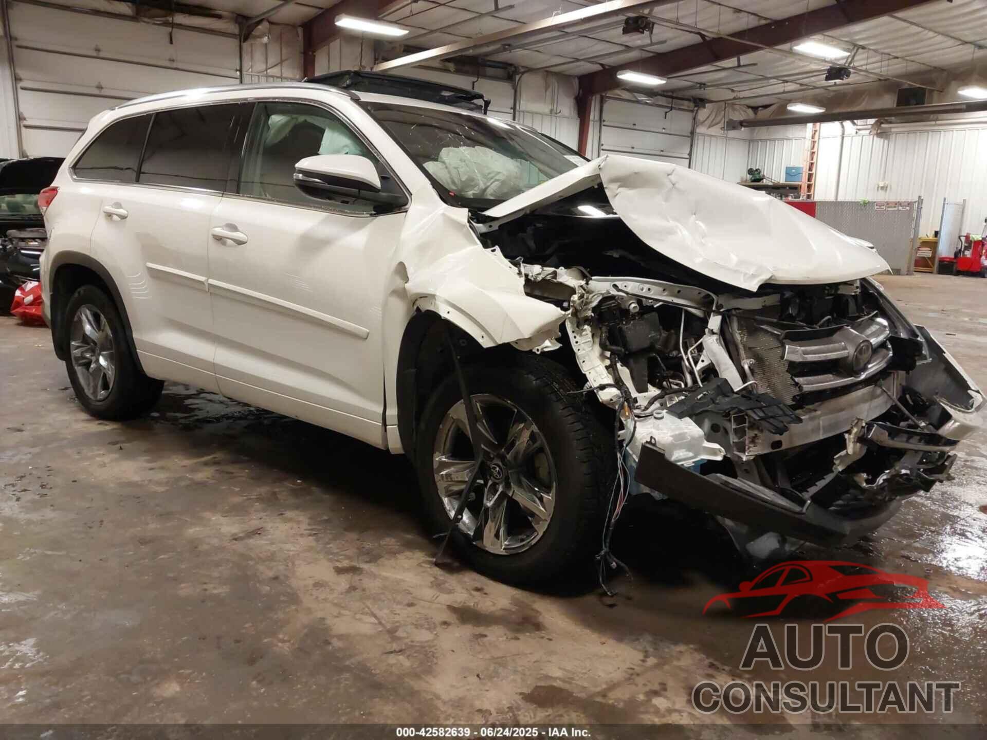 TOYOTA HIGHLANDER 2019 - 5TDDZRFH6KS969469