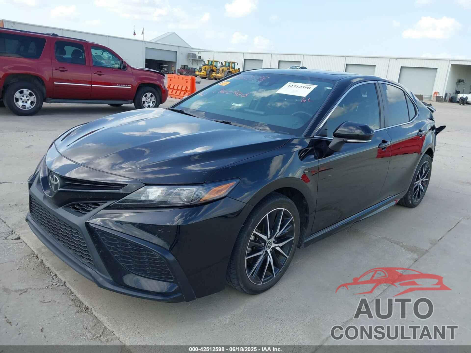 TOYOTA CAMRY 2021 - 4T1S11AK7MU561222