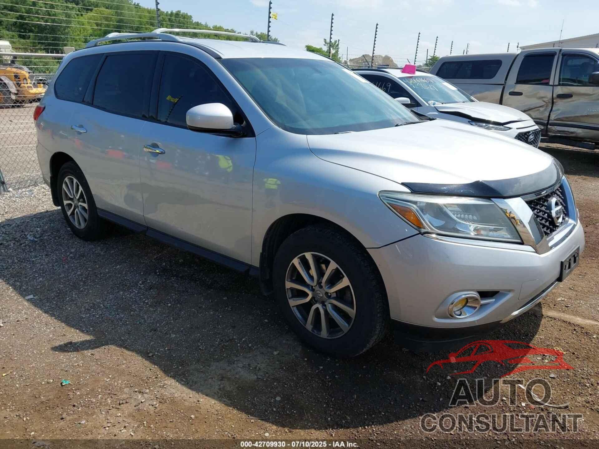 NISSAN PATHFINDER 2013 - 5N1AR2MM2DC630878