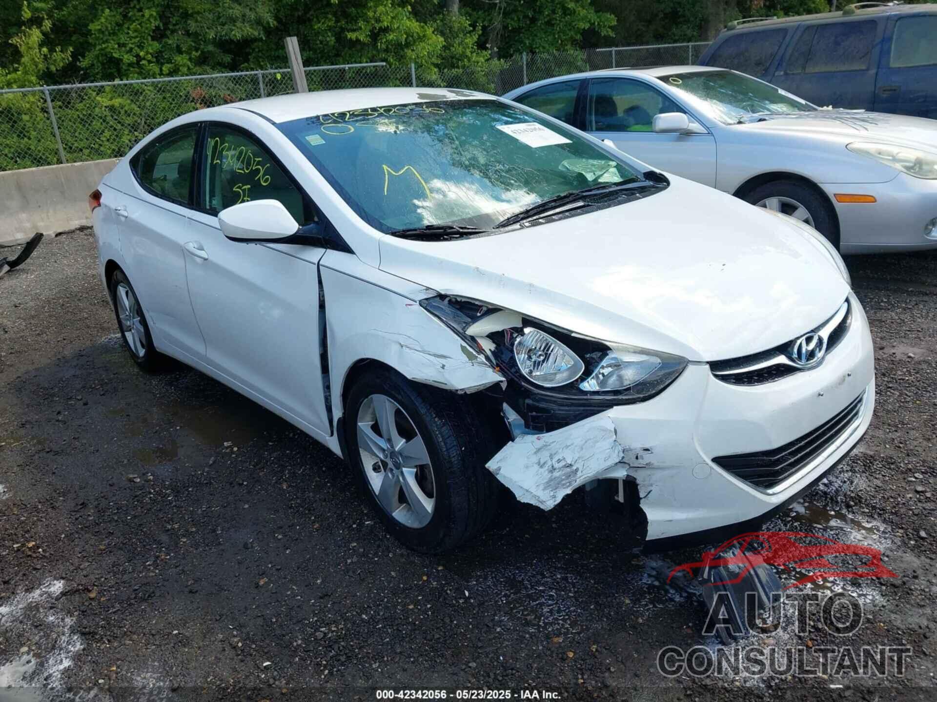 HYUNDAI ELANTRA 2013 - 5NPDH4AE6DH398335