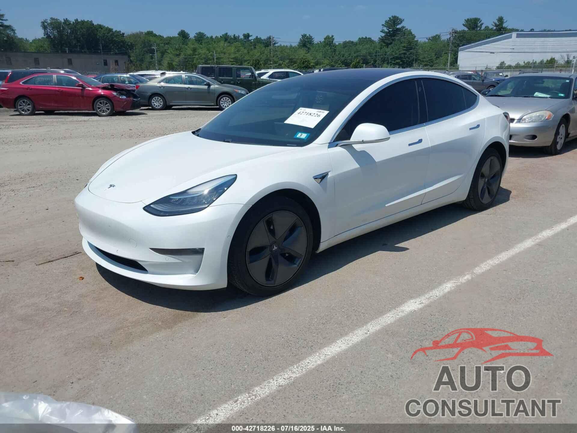 TESLA MODEL 3 2018 - 5YJ3E1EA0JF019639