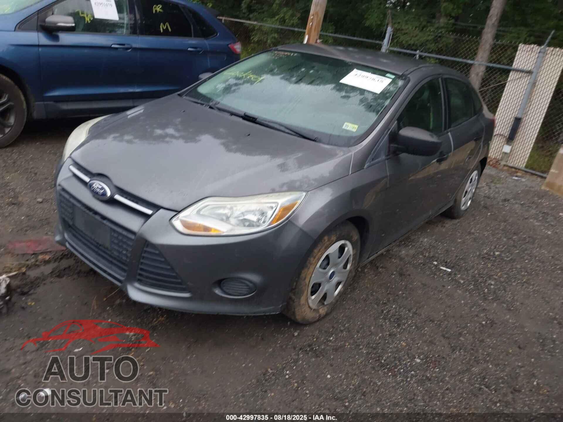 FORD FOCUS 2013 - 1FADP3E21DL207385