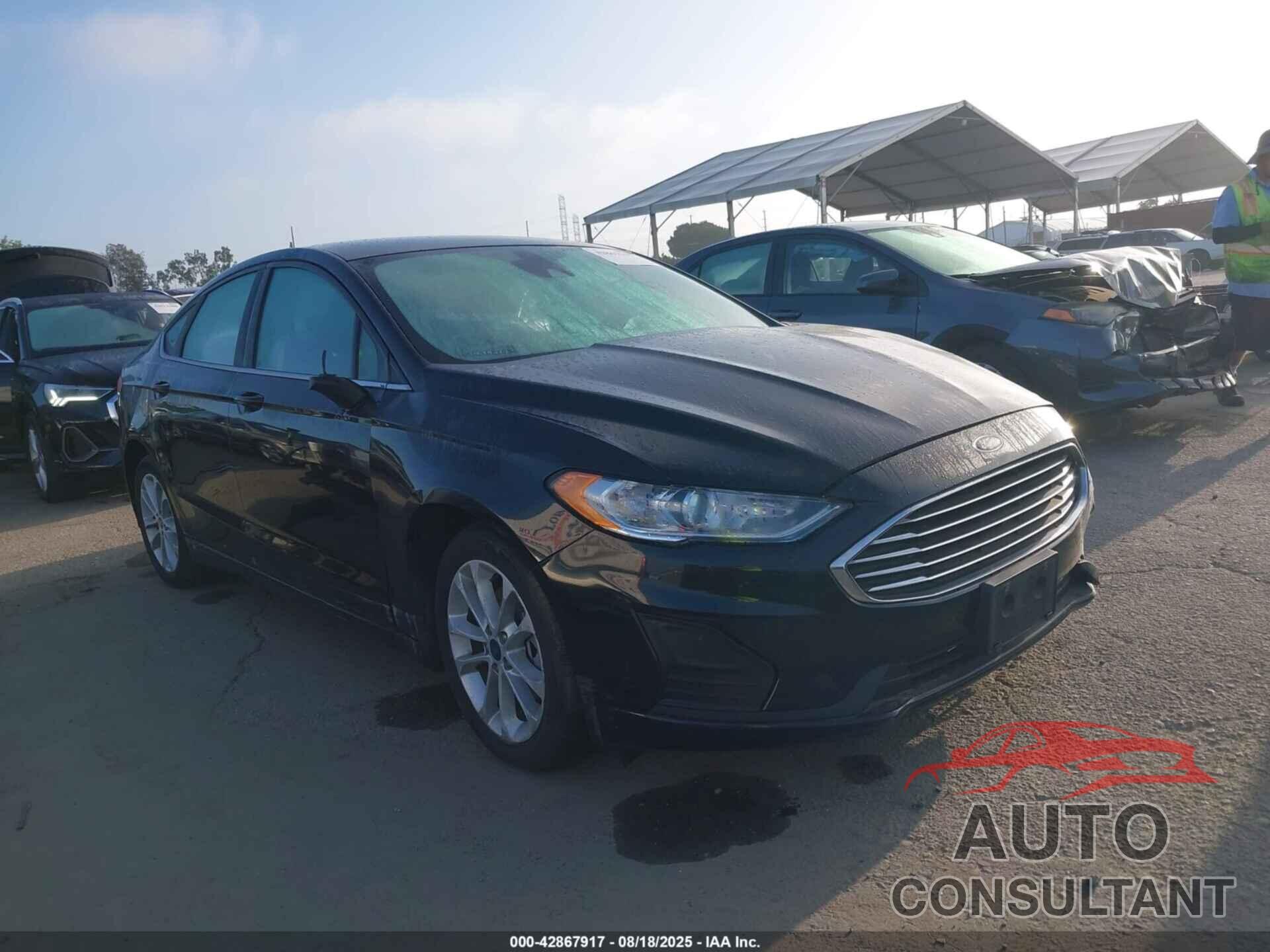 FORD FUSION 2020 - 3FA6P0LU0LR220589
