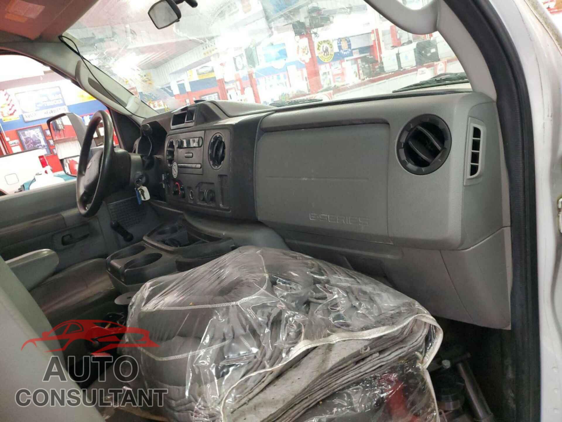 FORD ECONOLINE 2010 - 1FDXE4FL3ADA72809