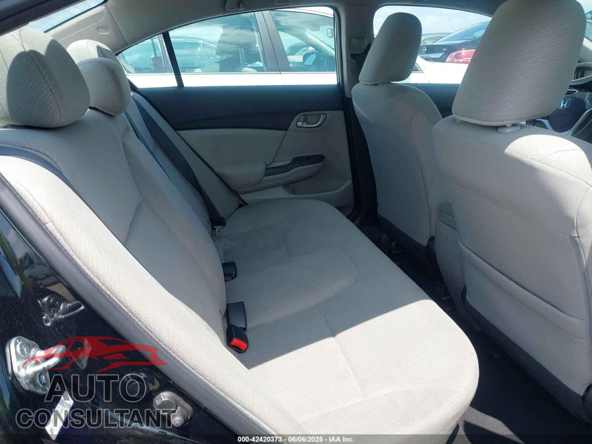 HONDA CIVIC 2013 - 2HGFB2F55DH564703