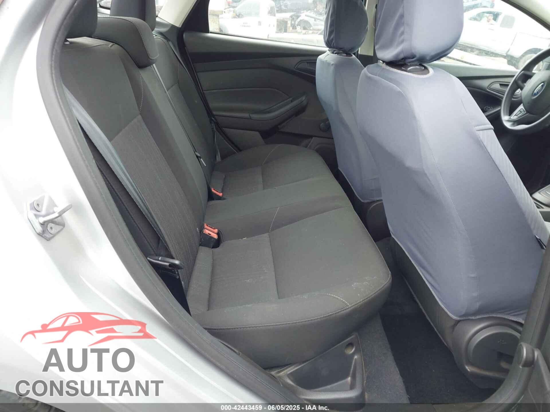 FORD FOCUS 2016 - 1FADP3E27GL311299