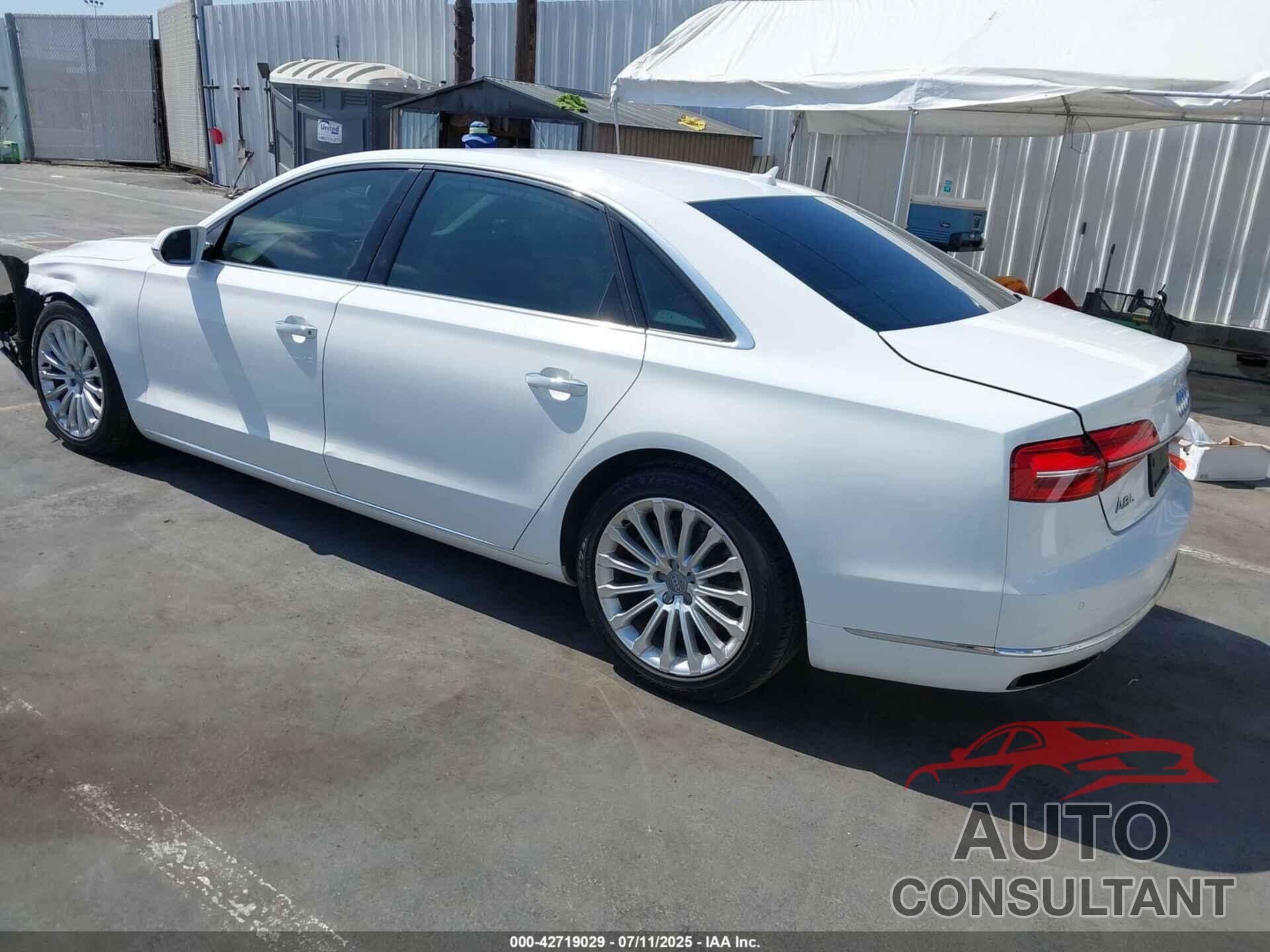 AUDI A8 L 2015 - WAU32AFD0FN007028