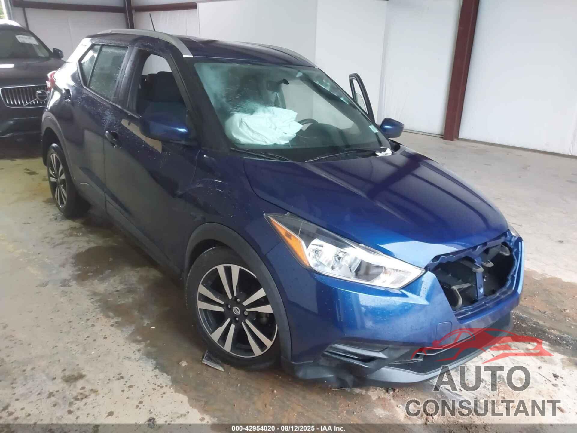 NISSAN KICKS 2018 - 3N1CP5CU8JL497665