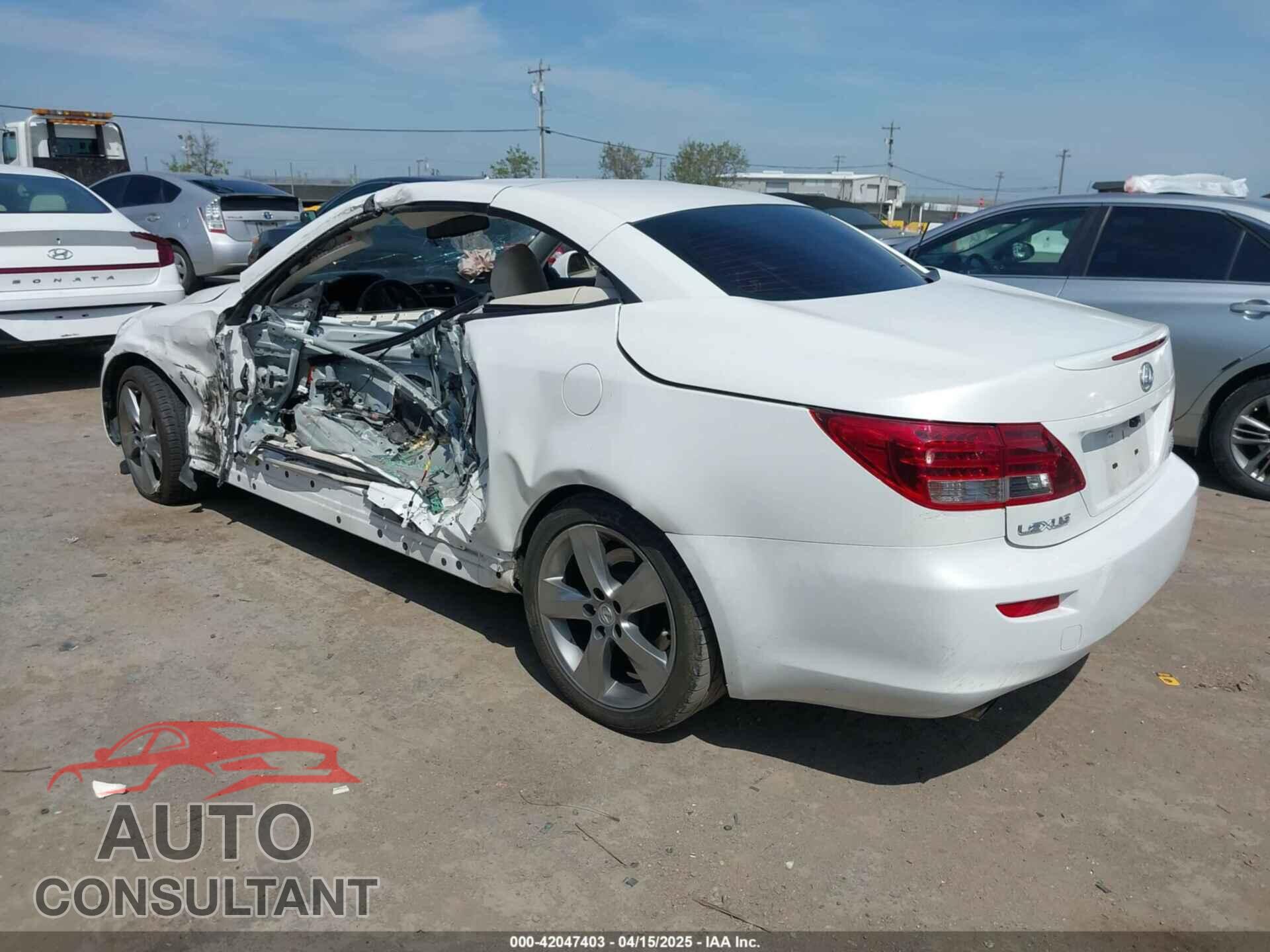 LEXUS IS 350C 2010 - JTHFE2C24A2501630