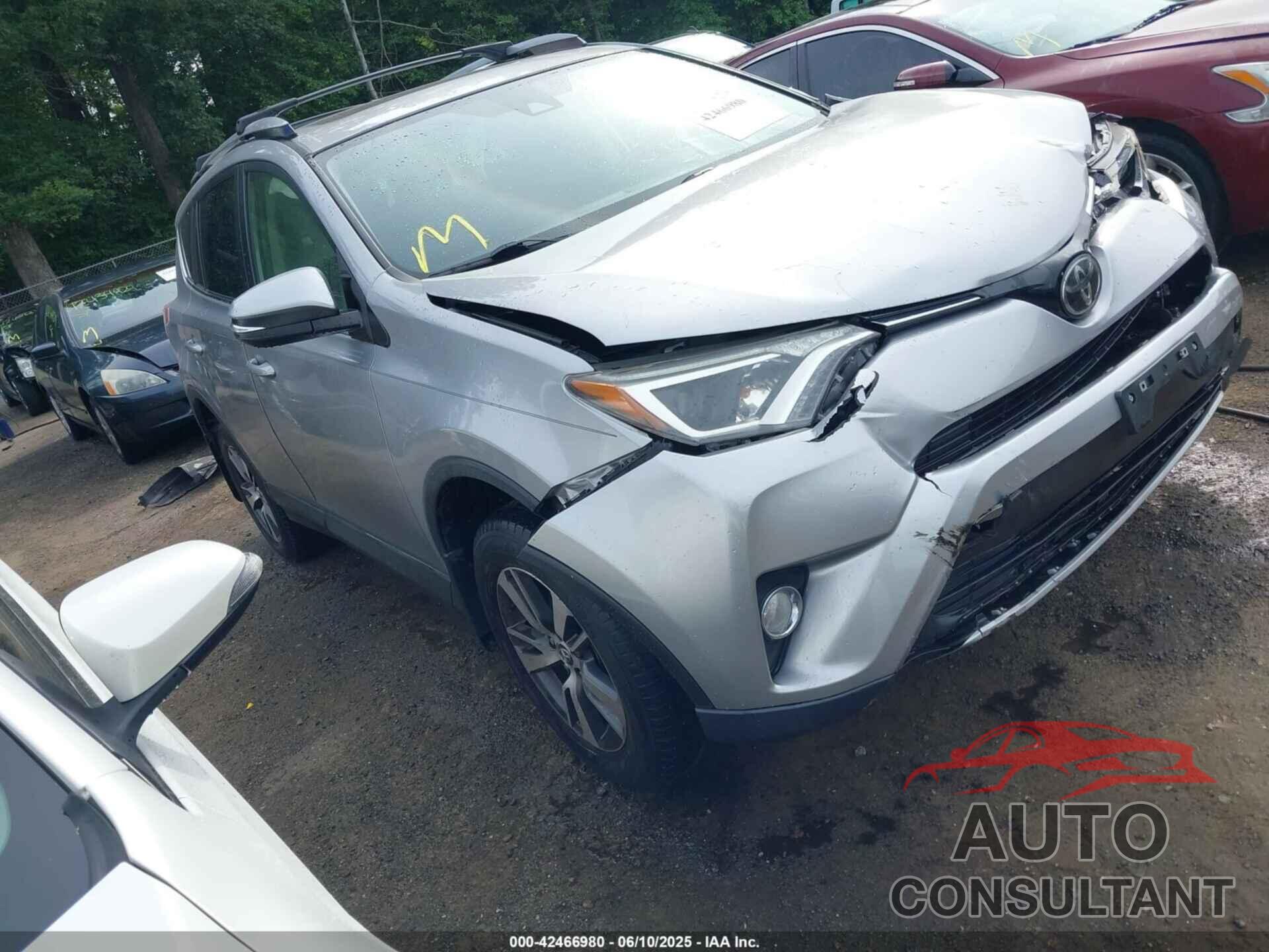 TOYOTA RAV4 2018 - JTMRFREV8JJ226801