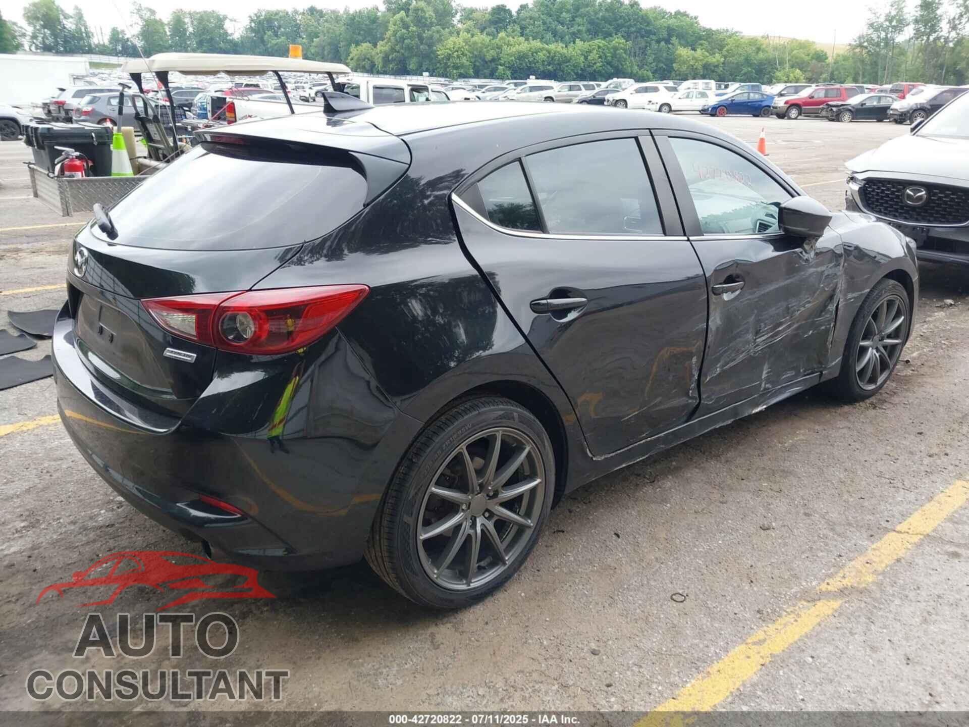MAZDA MAZDA3 2017 - JM1BN1M31H1121114
