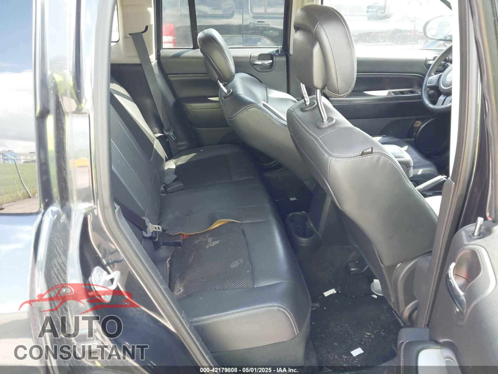 JEEP COMPASS 2014 - 1C4NJCEA2ED643388