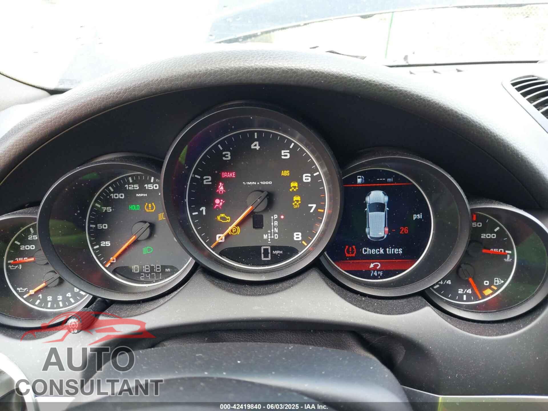 PORSCHE CAYENNE 2016 - WP1AA2A29GLA03757