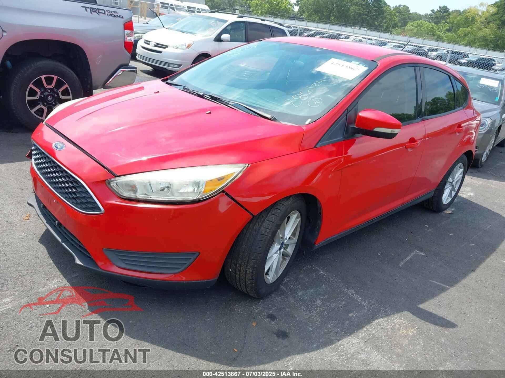 FORD FOCUS 2015 - 1FADP3K26FL286124