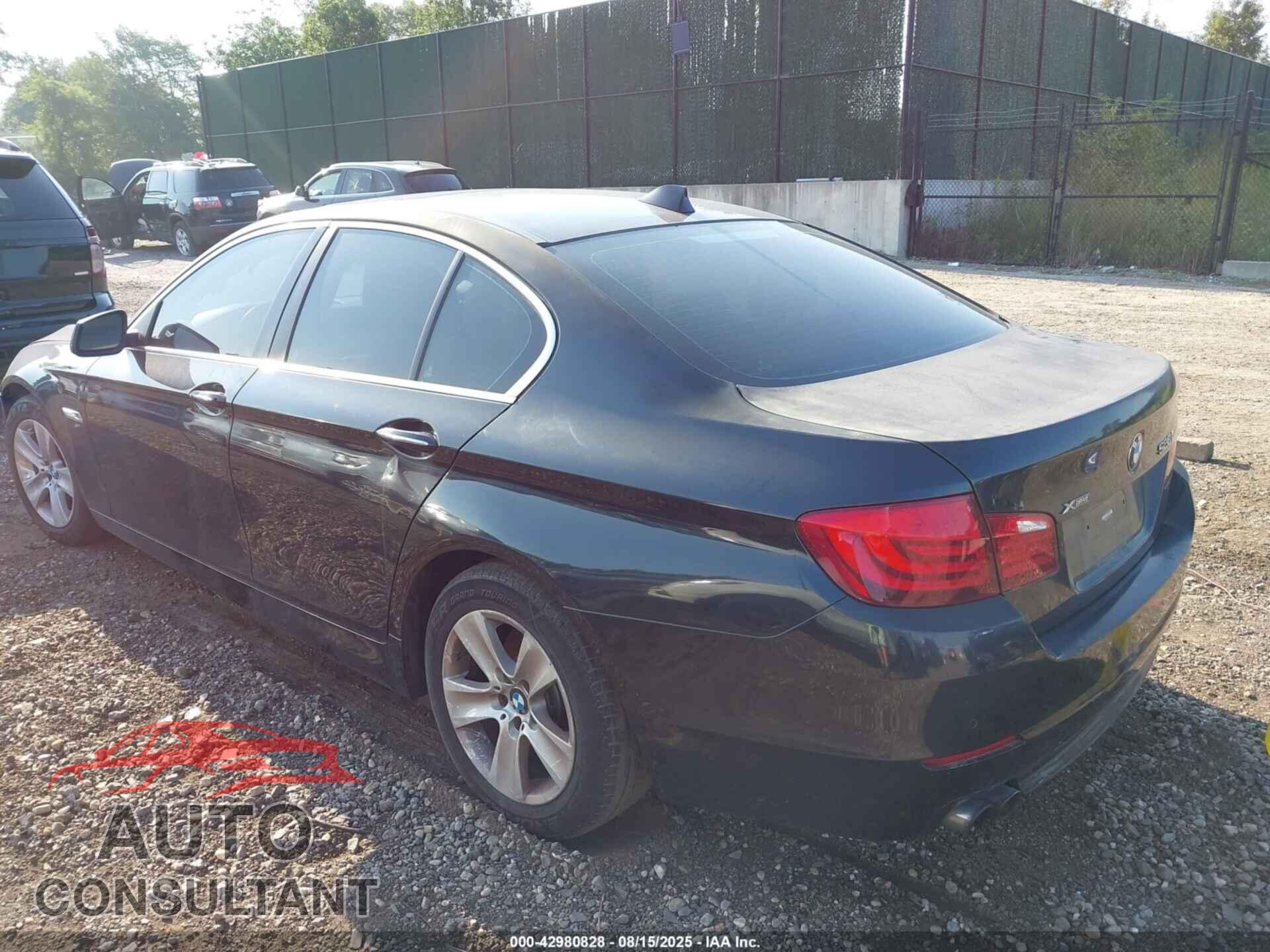 BMW 528I 2013 - WBAXH5C53DD111732