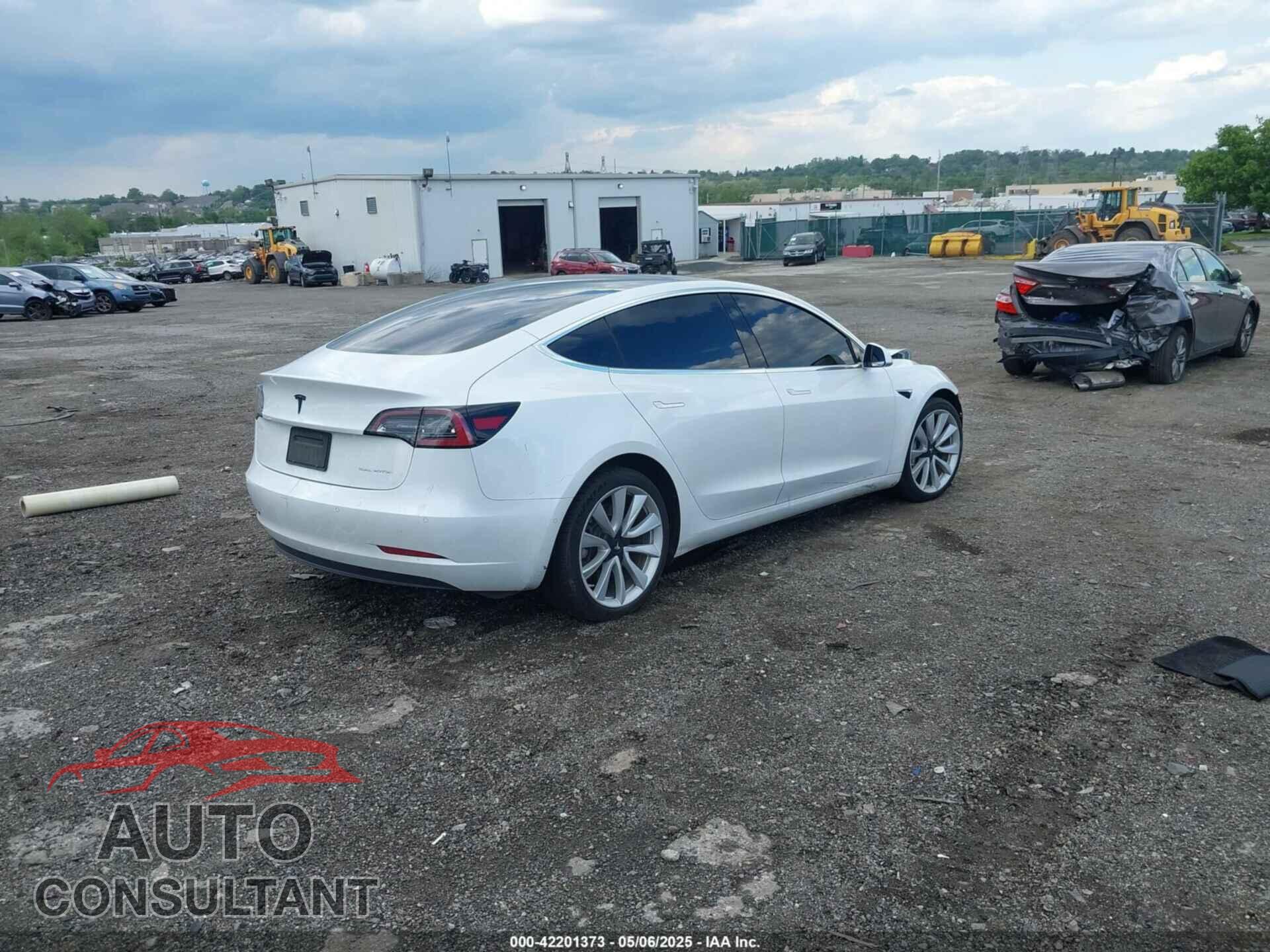 TESLA MODEL 3 2020 - 5YJ3E1EB8LF667404