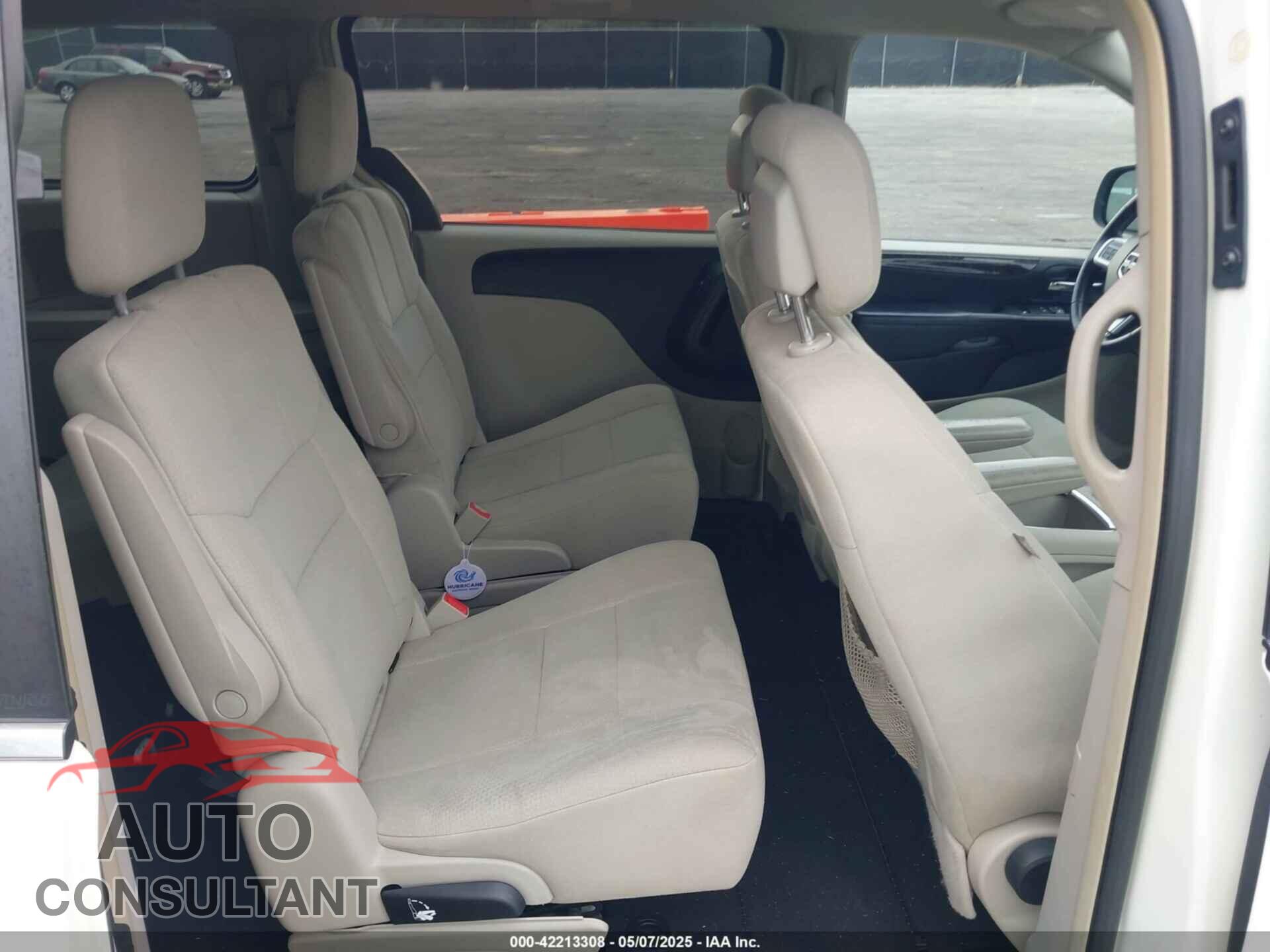 DODGE GRAND CARAVAN 2011 - 2D4RN5DG1BR725938