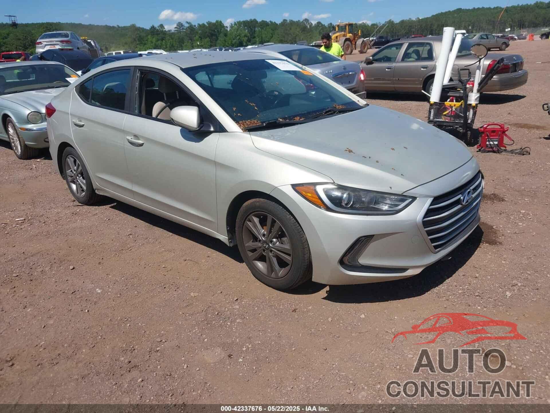 HYUNDAI ELANTRA 2017 - KMHD84LF5HU209560