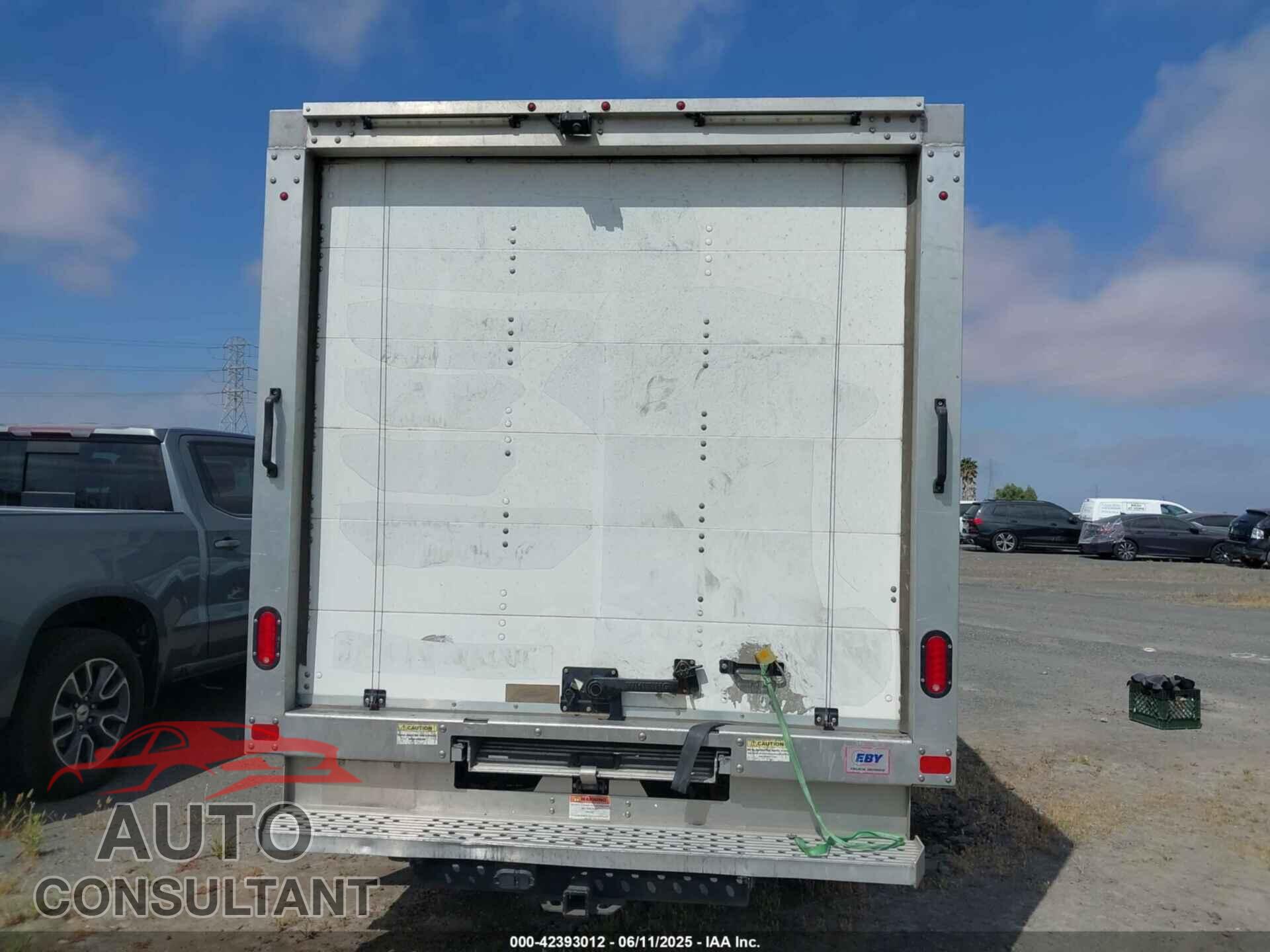 FORD TRANSIT-350 CAB 2018 - 1FDBF8ZM2JKA80656