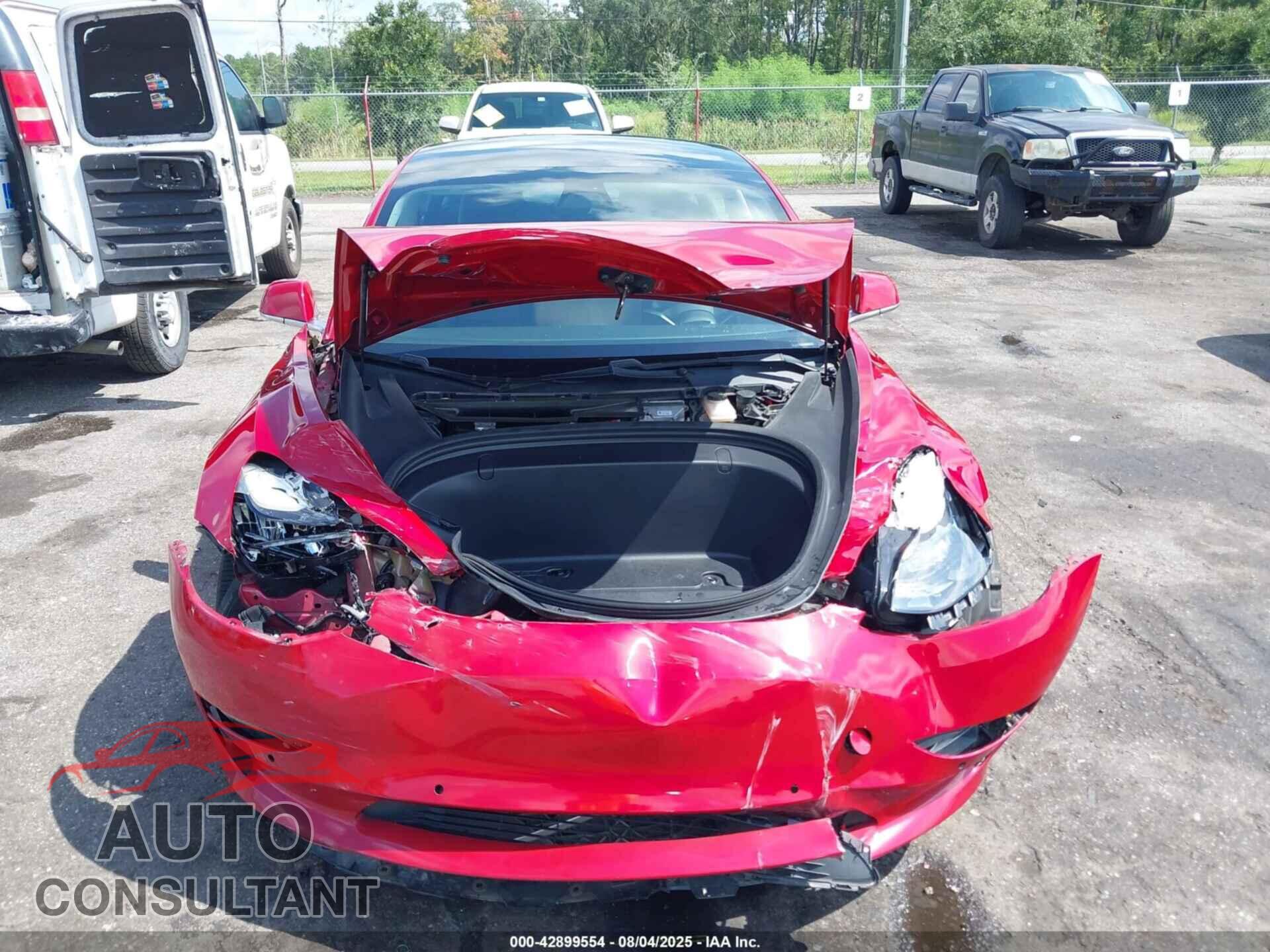 TESLA MODEL 3 2019 - 5YJ3E1EA7KF411552