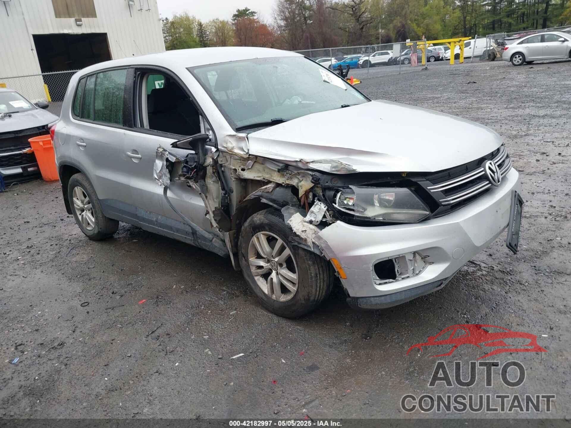 VOLKSWAGEN TIGUAN 2014 - WVGBV3AX0EW551097