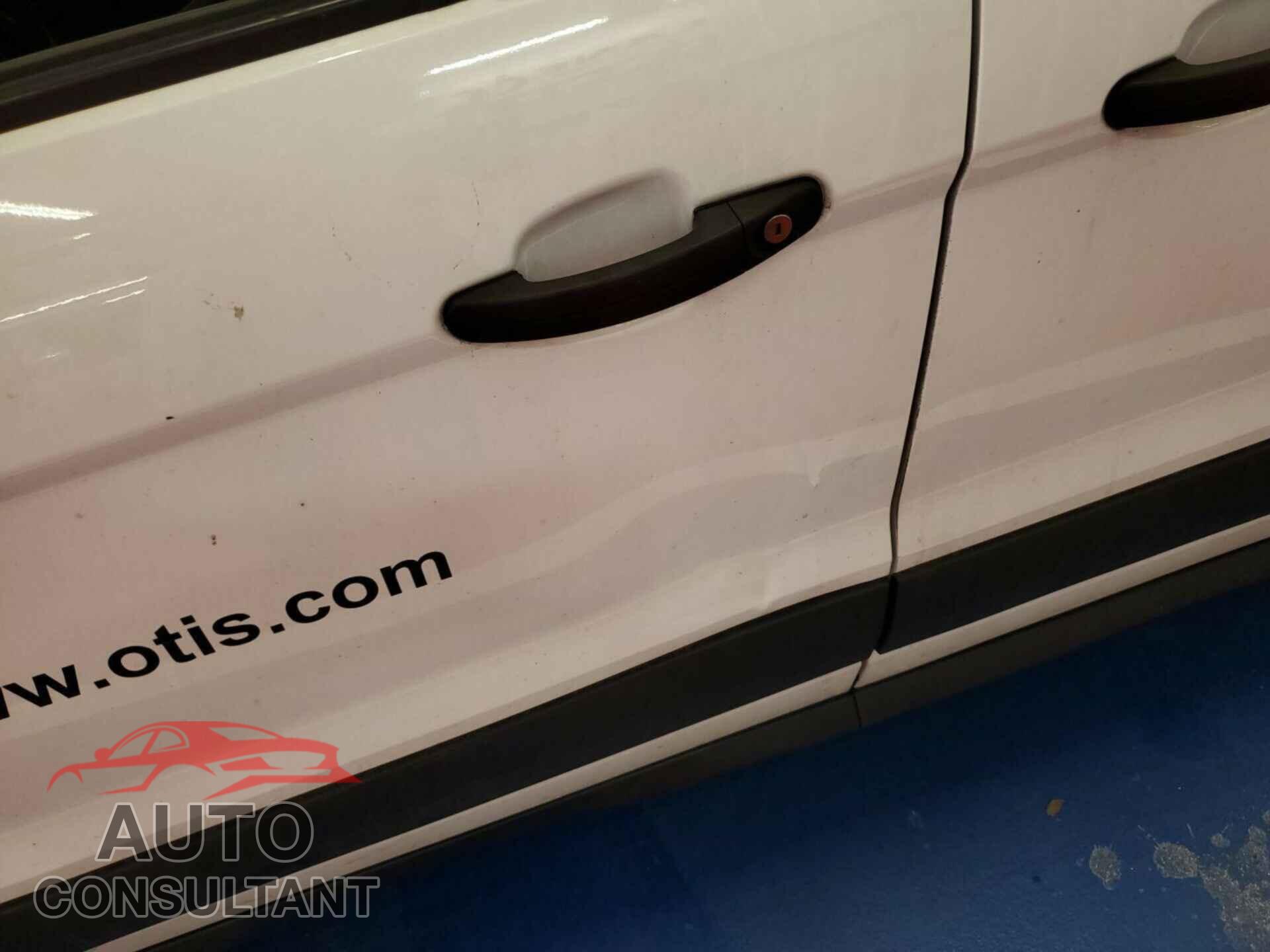 FORD TRANSIT CONNECT 2020 - NM0LS7E22L1480709