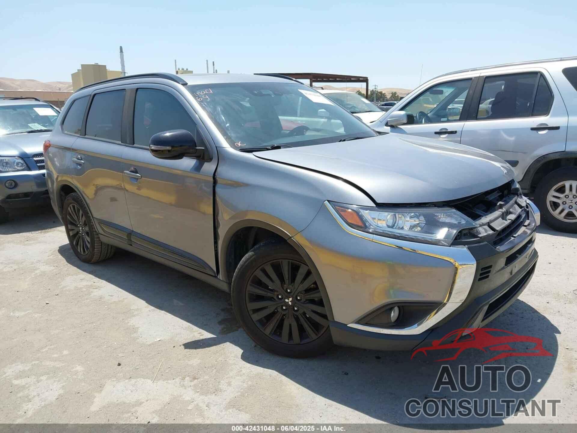 MITSUBISHI OUTLANDER 2020 - JA4AD3A39LZ034984