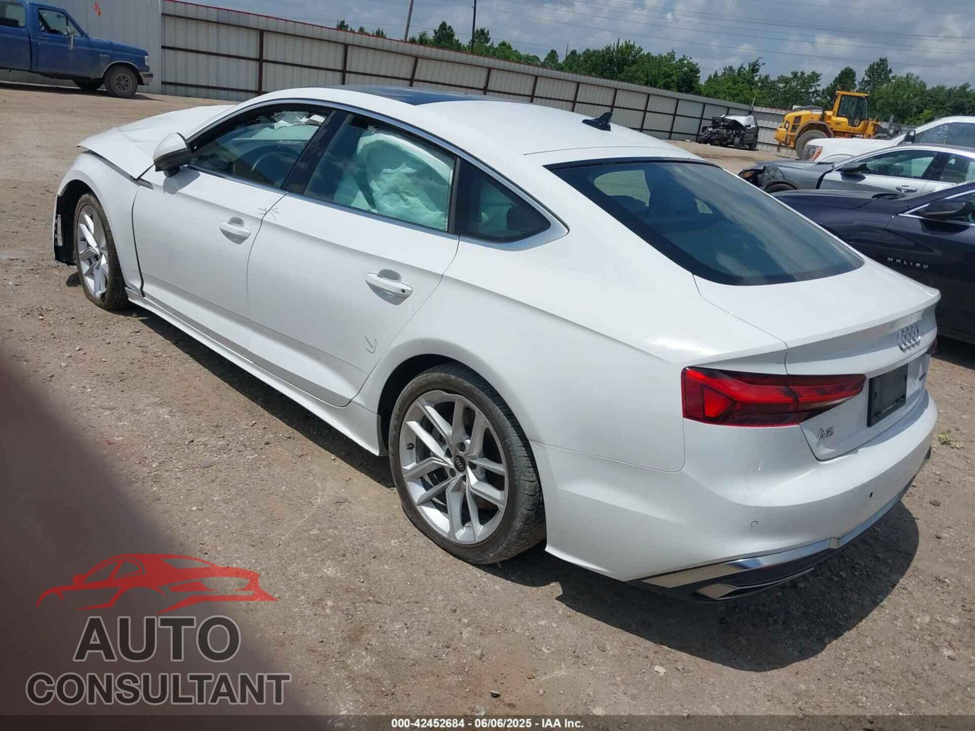 AUDI A5 SPORTBACK 2024 - WAUFACF52RA022341