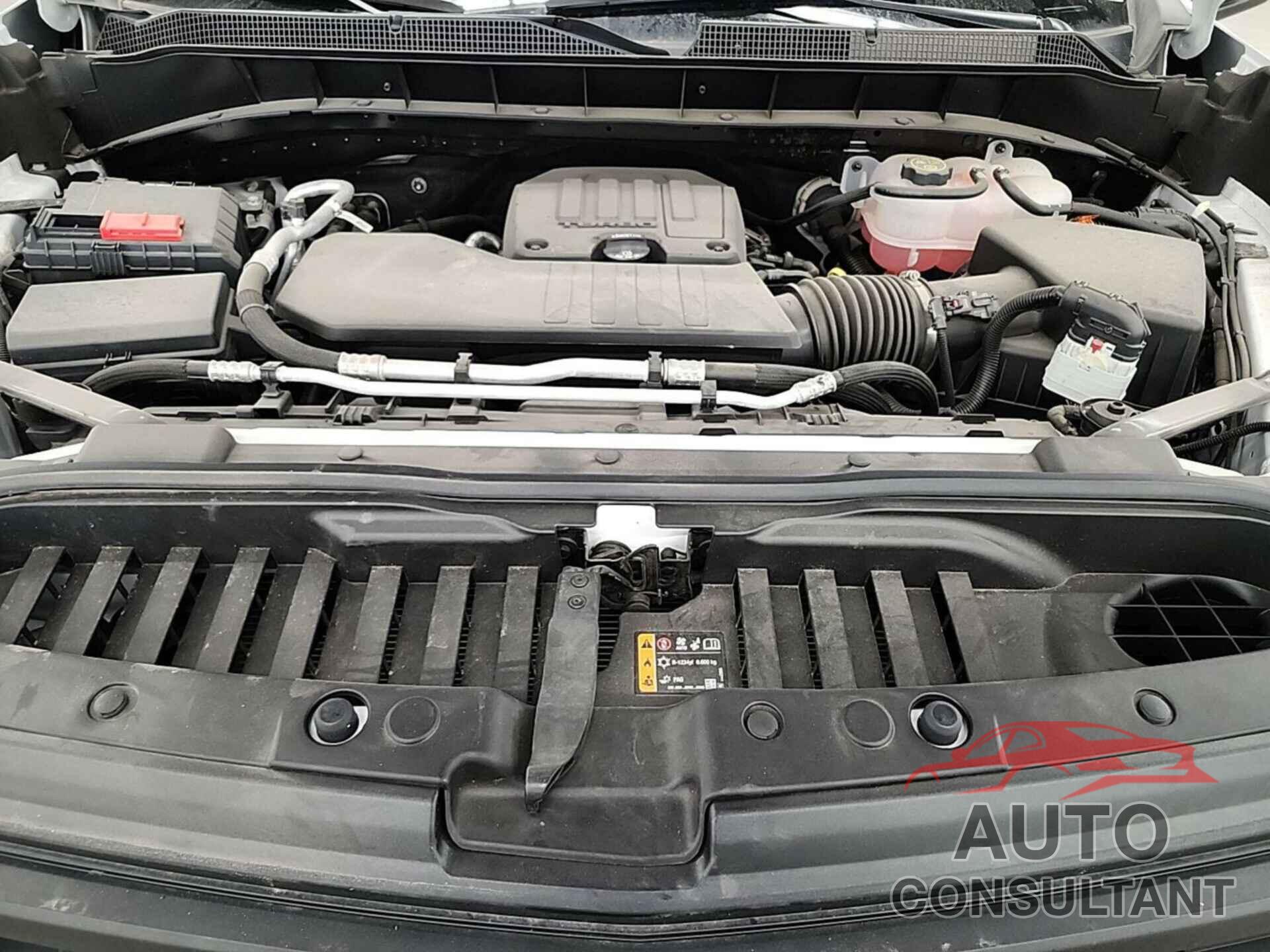 CHEVROLET SILVERADO 1500 2023 - 1GCPDAEK9PZ215840