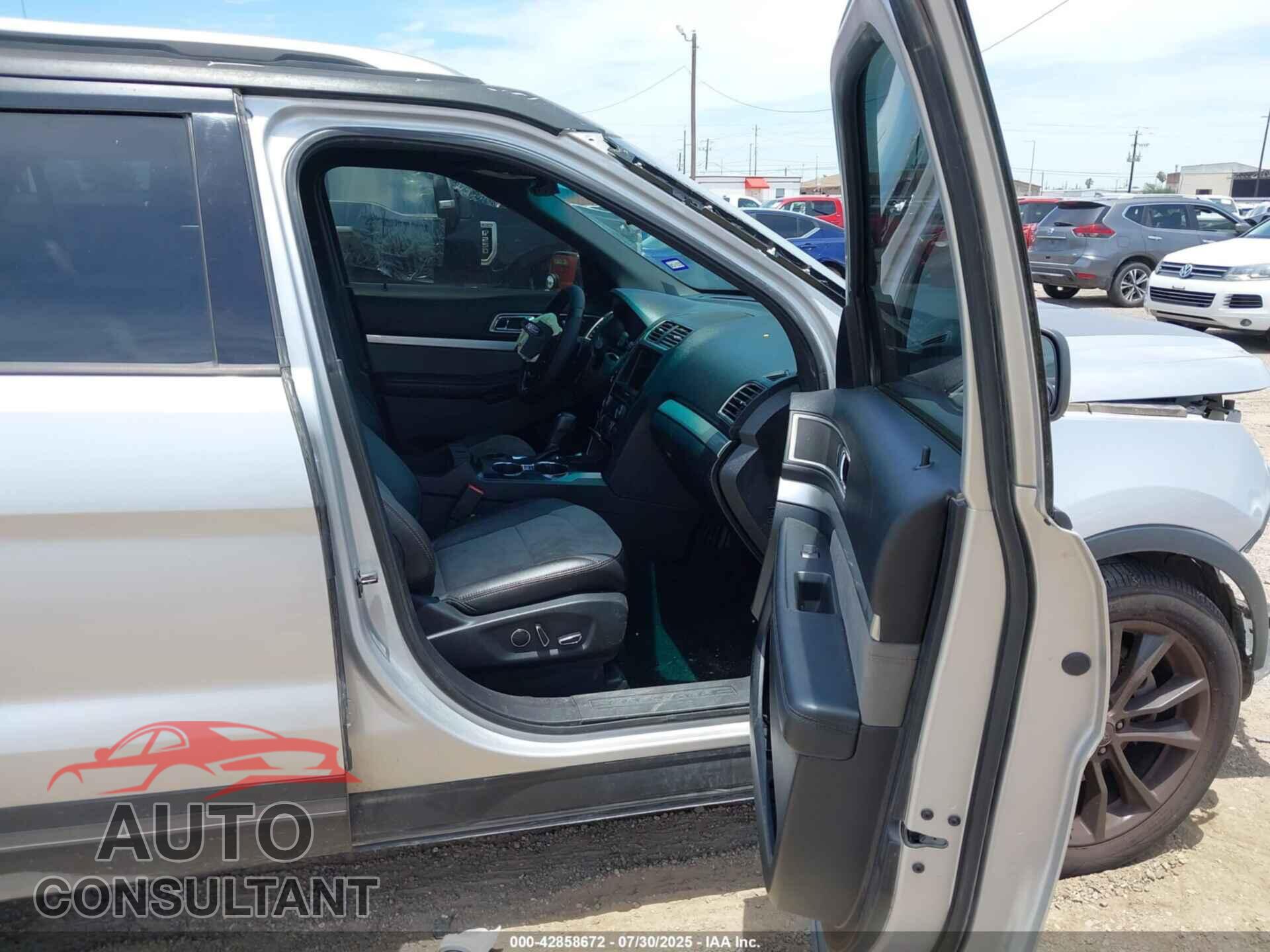 FORD EXPLORER 2017 - 1FM5K7D86HGA12452