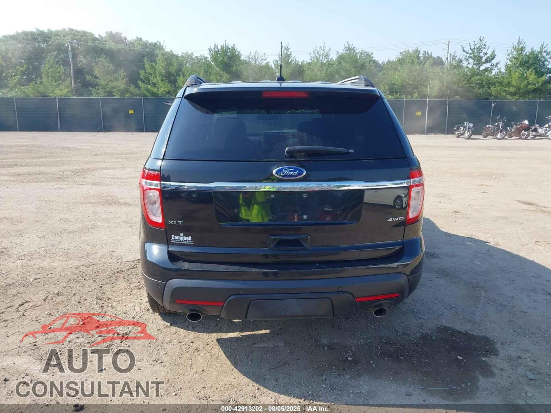 FORD EXPLORER 2011 - 1FMHK8D88BGA31420