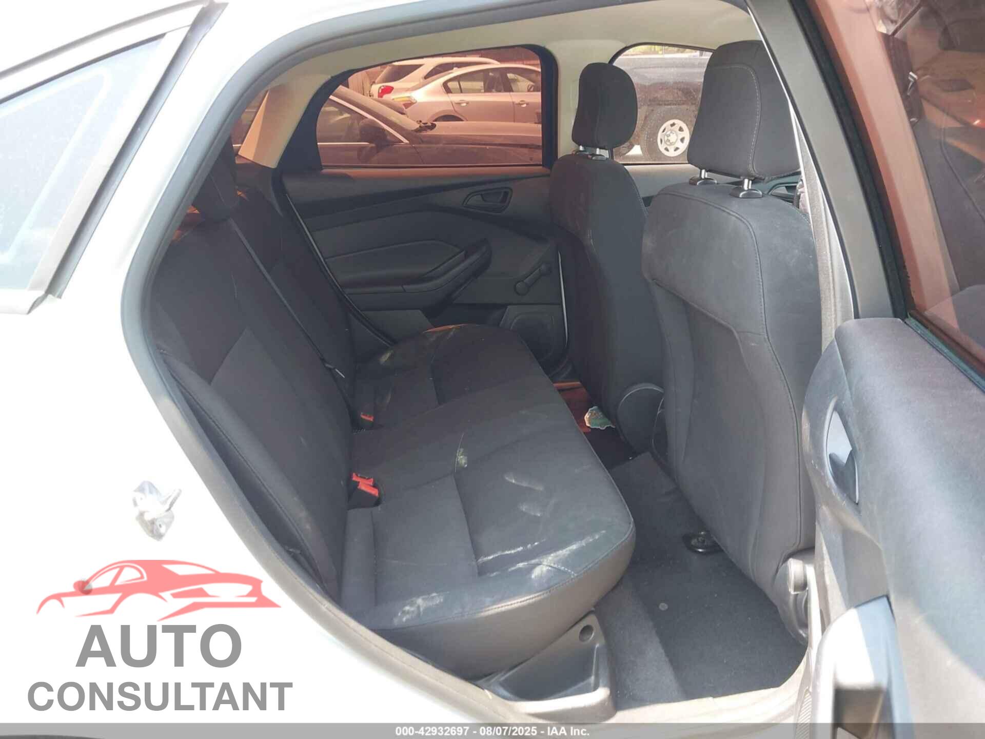 FORD FOCUS 2016 - 1FADP3E20GL245193