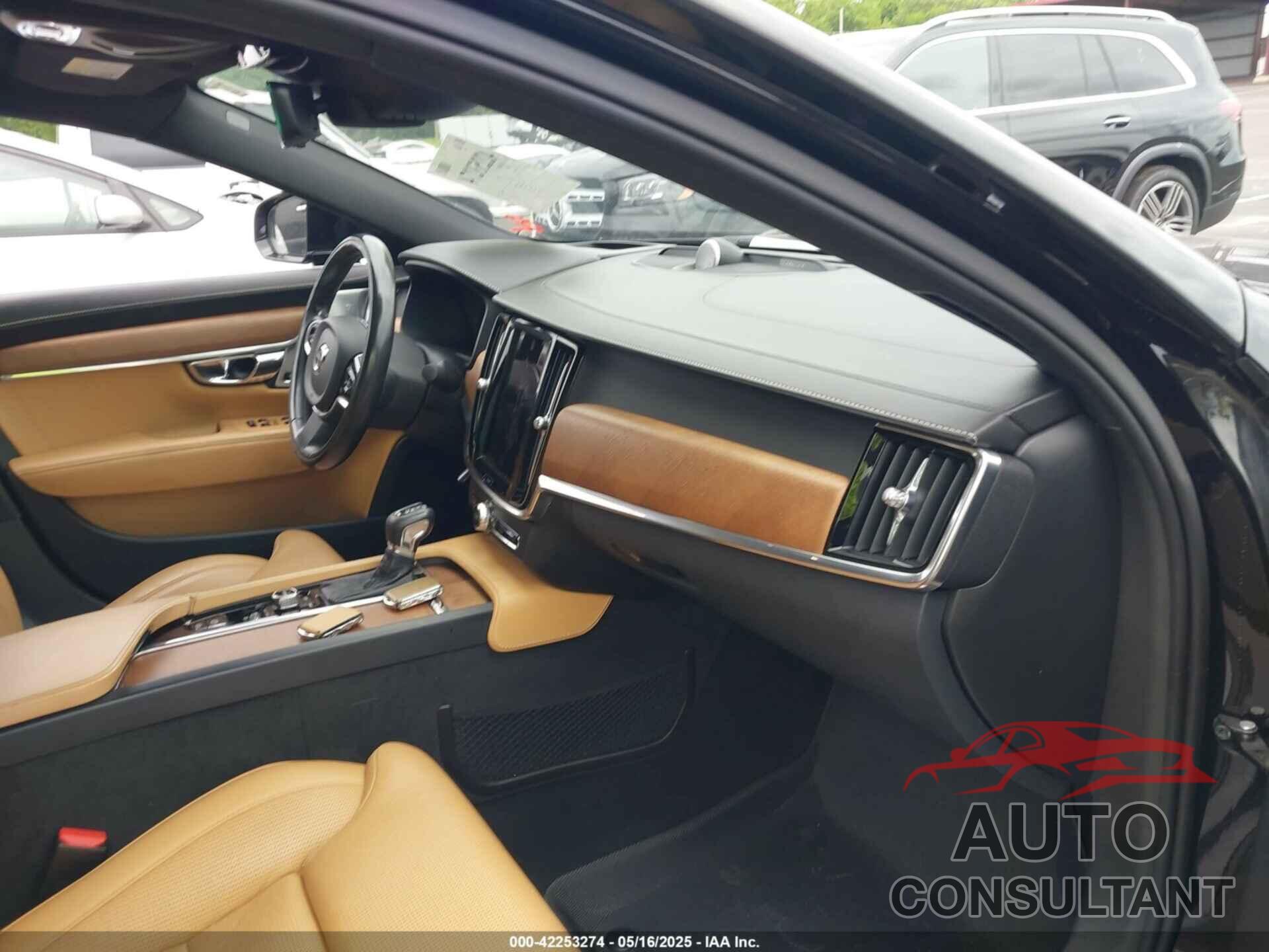 VOLVO S90 2017 - YV1A22ML6H1001569