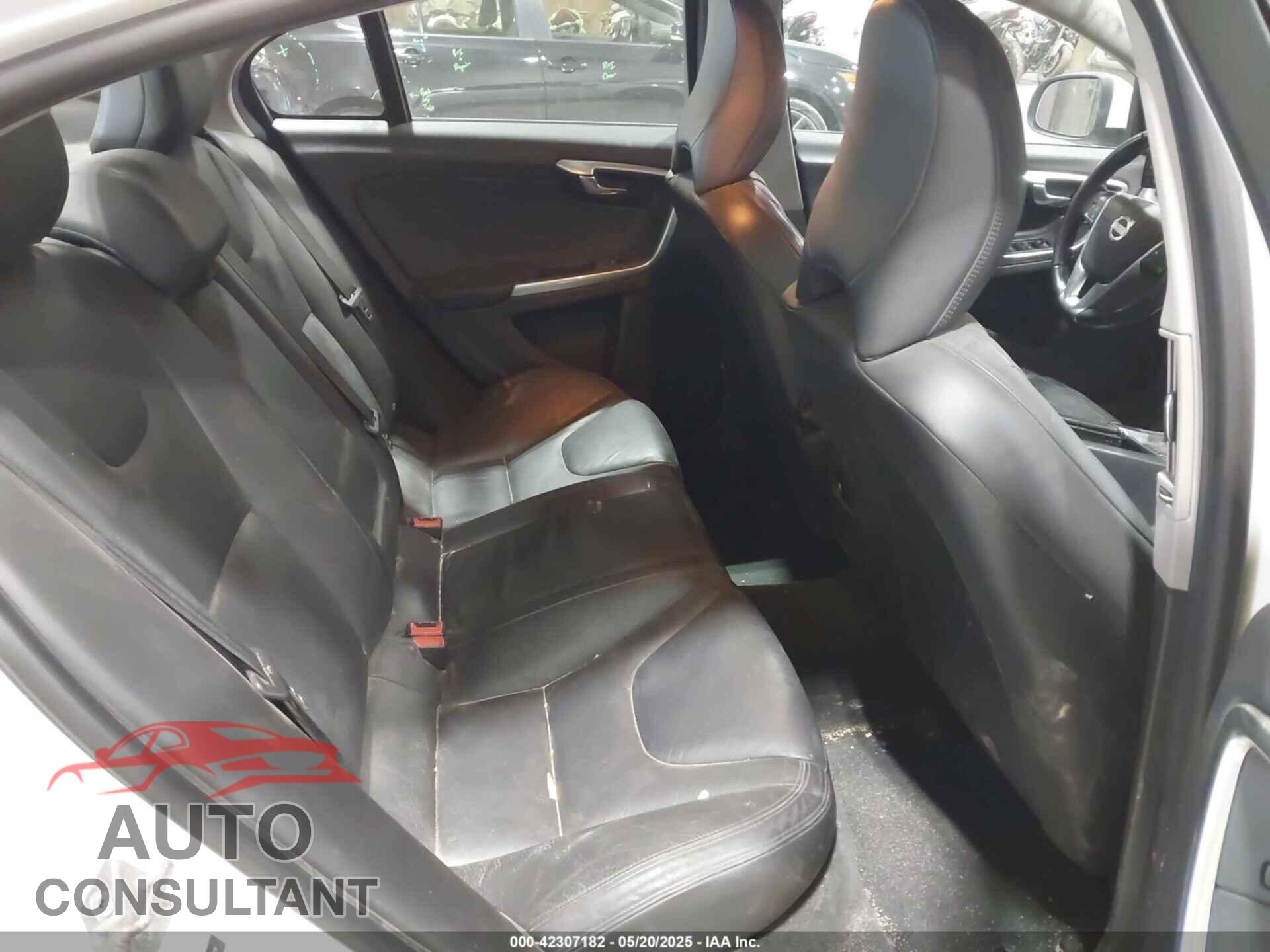 VOLVO S60 2014 - YV1612FH5E1287217