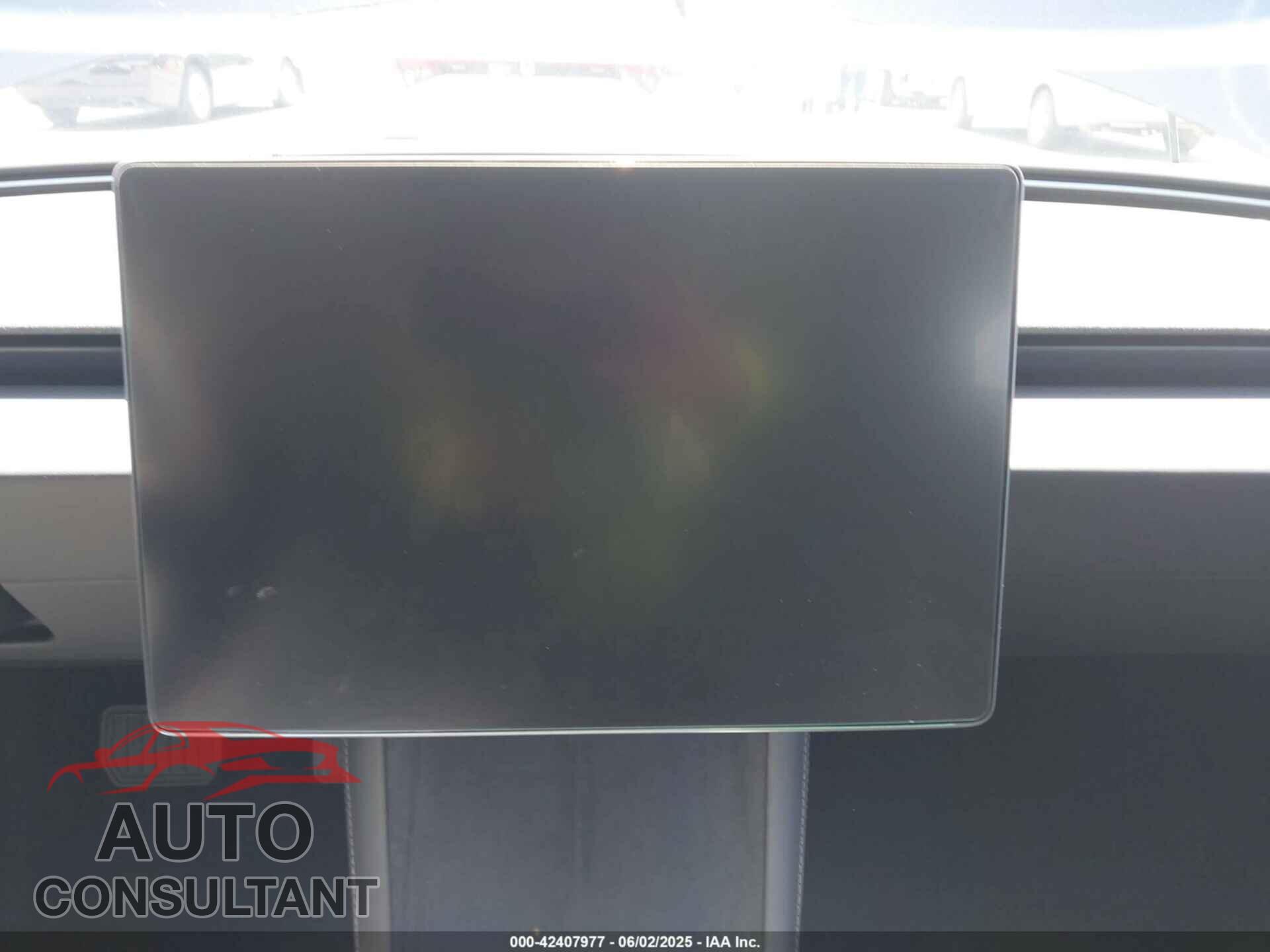 TESLA MODEL 3 2025 - 5YJ3E1EA3SF020964