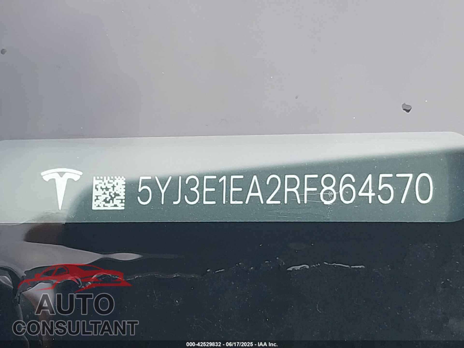 TESLA MODEL 3 2024 - 5YJ3E1EA2RF864570