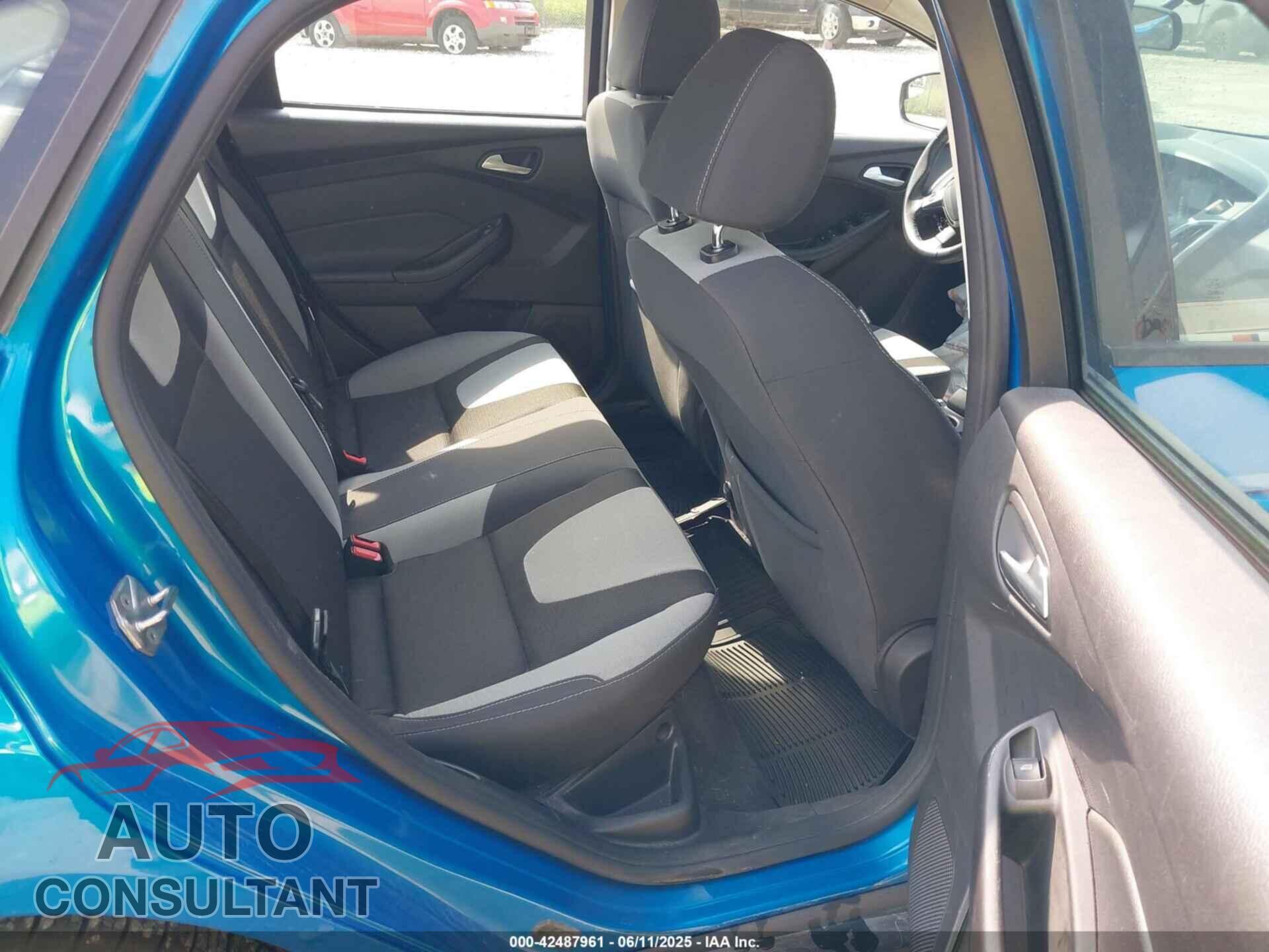 FORD FOCUS 2014 - 1FADP3F20EL360873