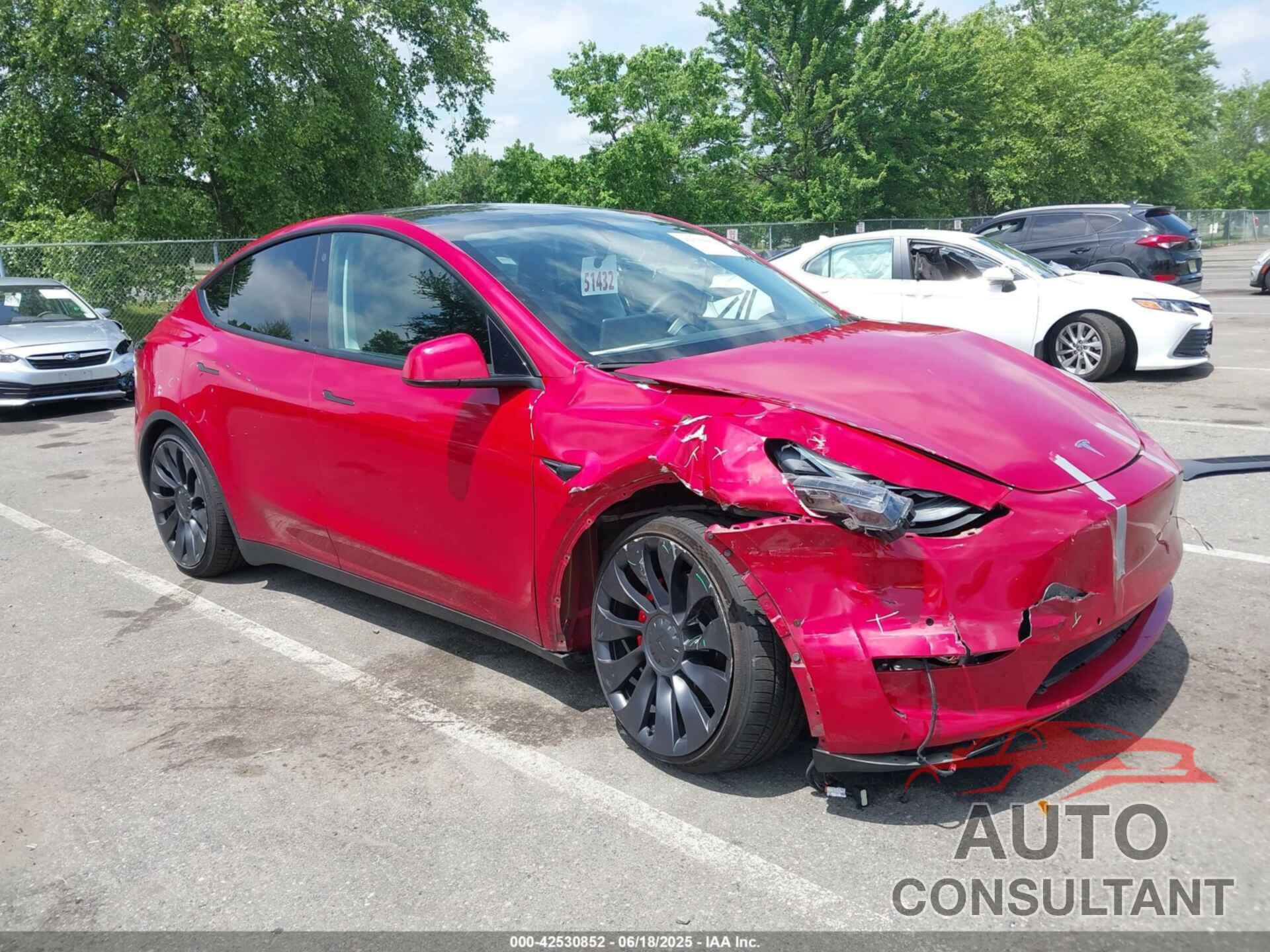 TESLA MODEL Y 2022 - 7SAYGDEF0NF465537