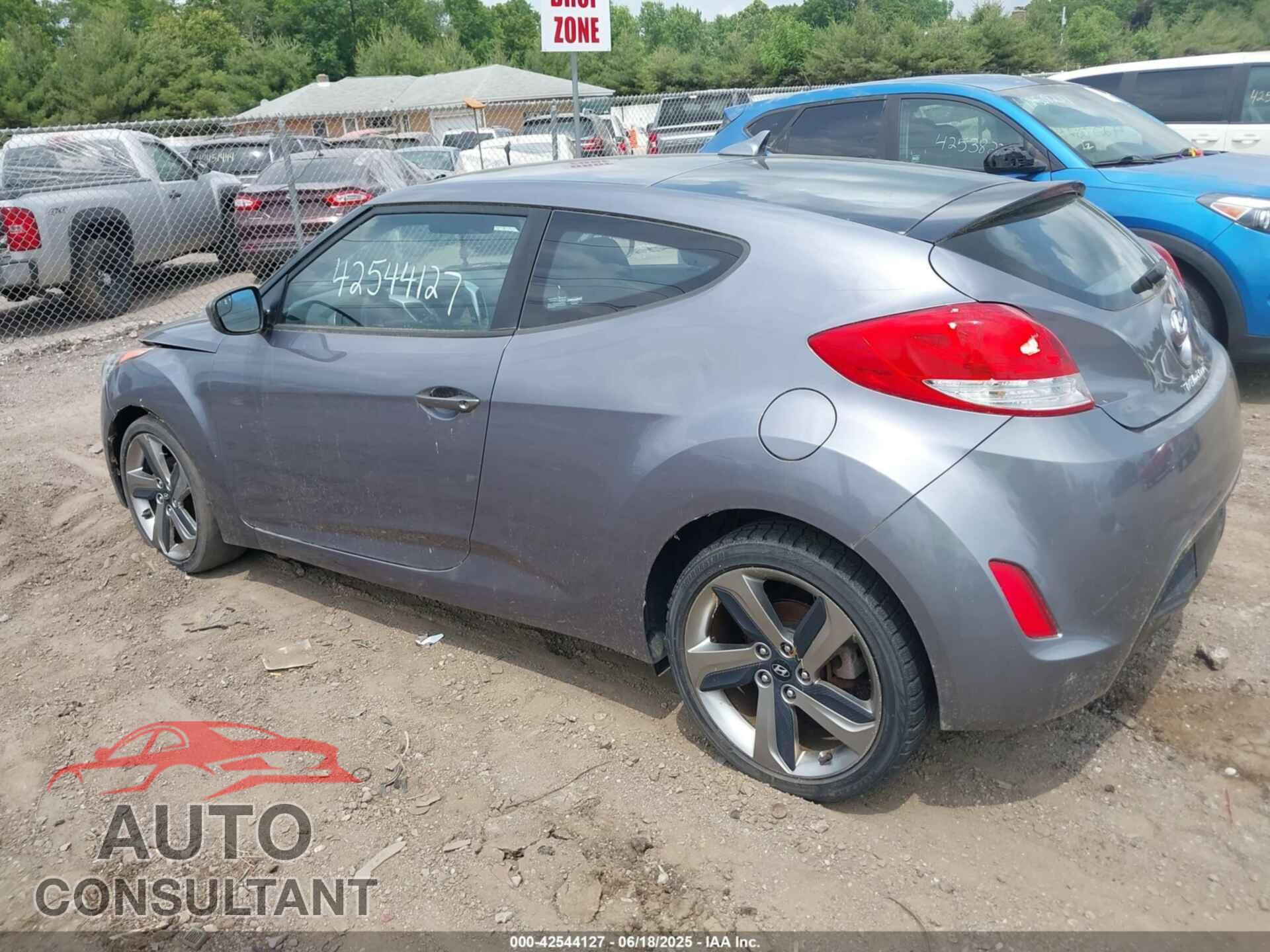 HYUNDAI VELOSTER 2016 - KMHTC6AD4GU303242