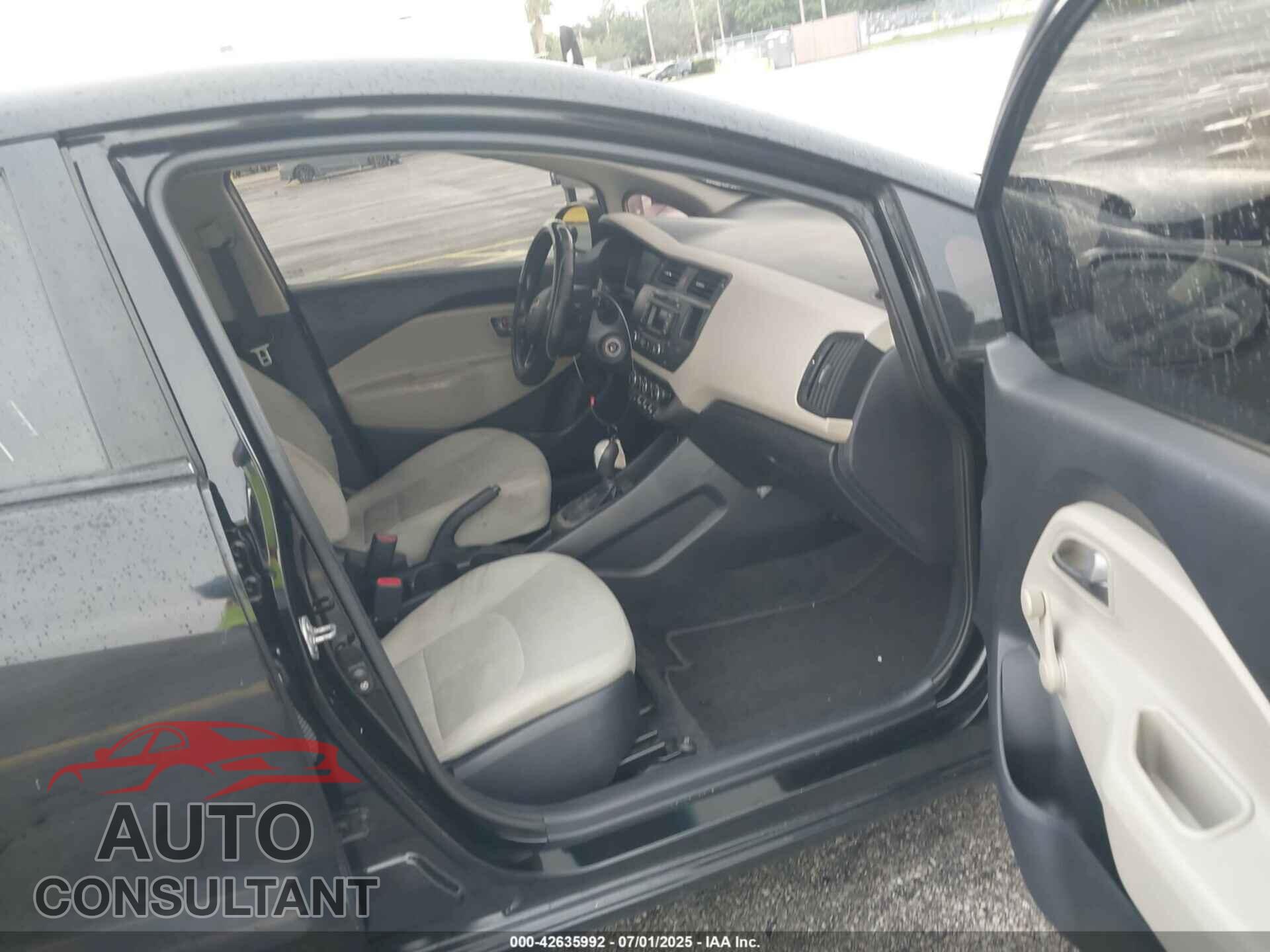 KIA RIO5 2012 - KNADM5A36C6067843