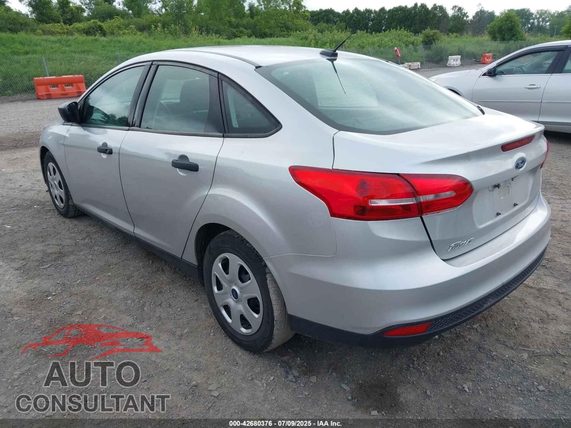 FORD FOCUS 2018 - 1FADP3E2XJL274529