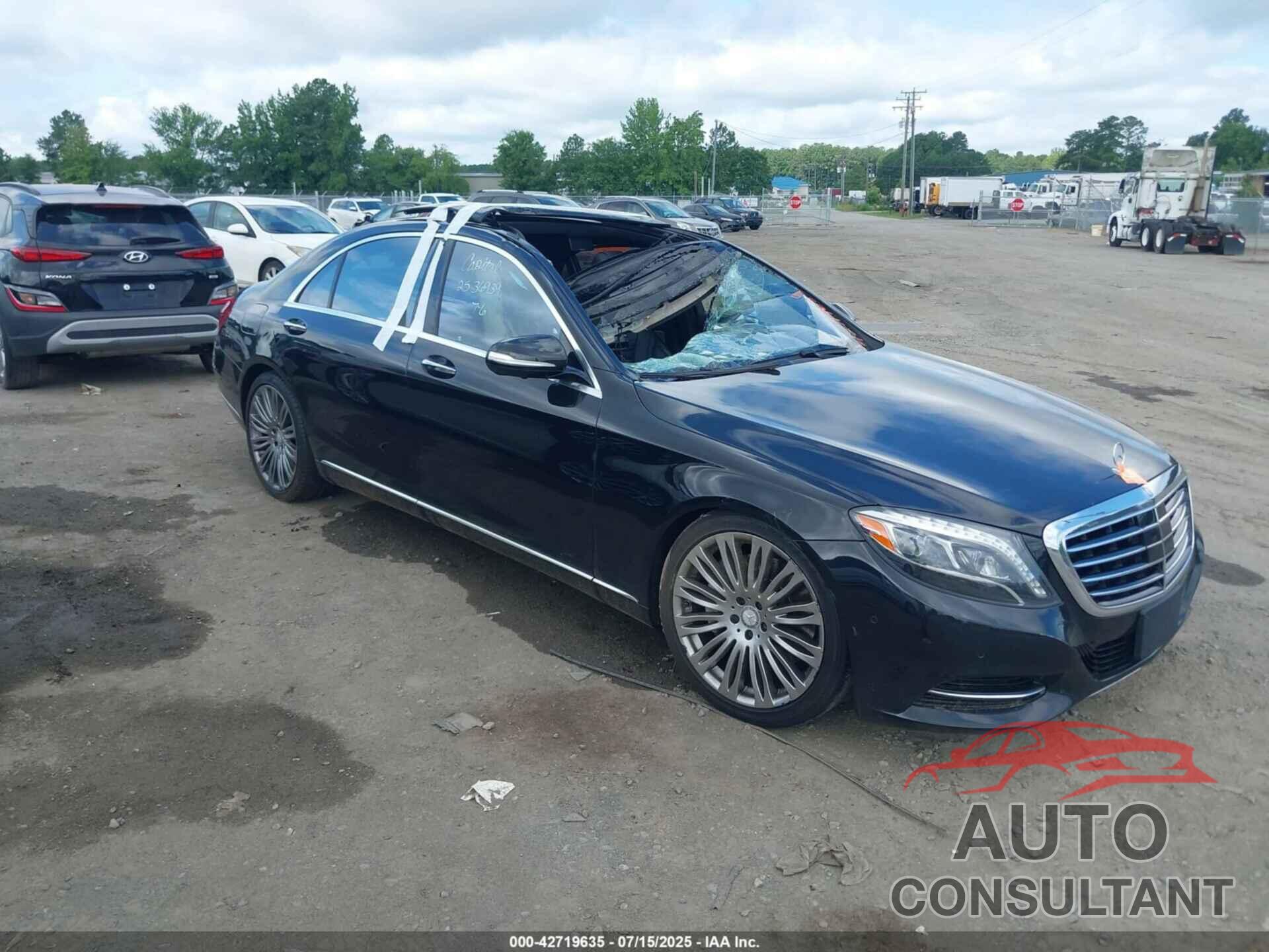 MERCEDES-BENZ S 550 2017 - WDDUG8FB8HA289354