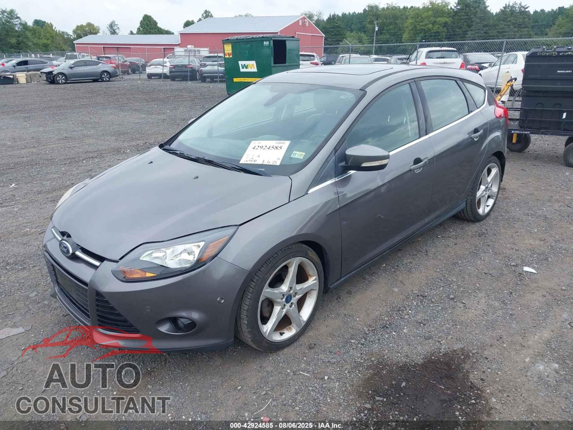 FORD FOCUS 2012 - 1FAHP3N21CL433734
