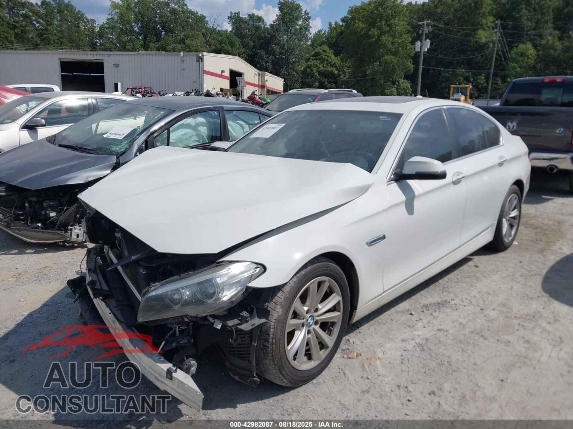 BMW 528I 2014 - WBA5A7C57ED616892