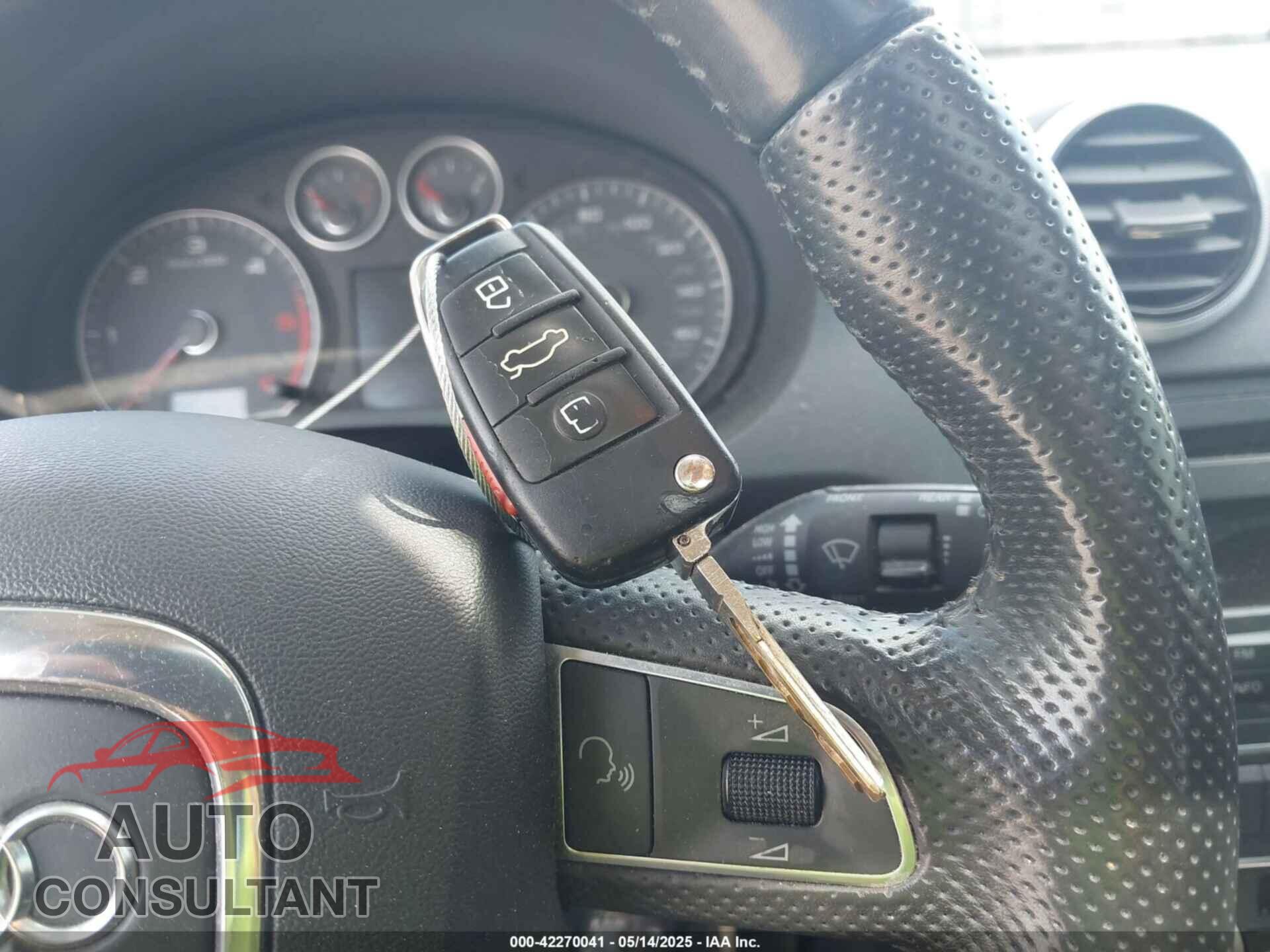 AUDI A3 2011 - WAUKJBFM7BA020185