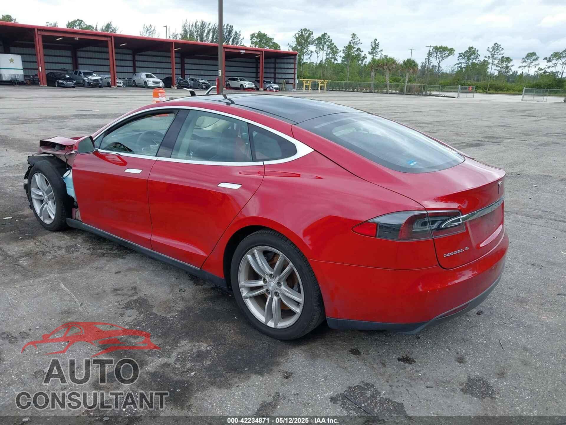 TESLA MODEL S 2014 - 5YJSA1H19EFP50546