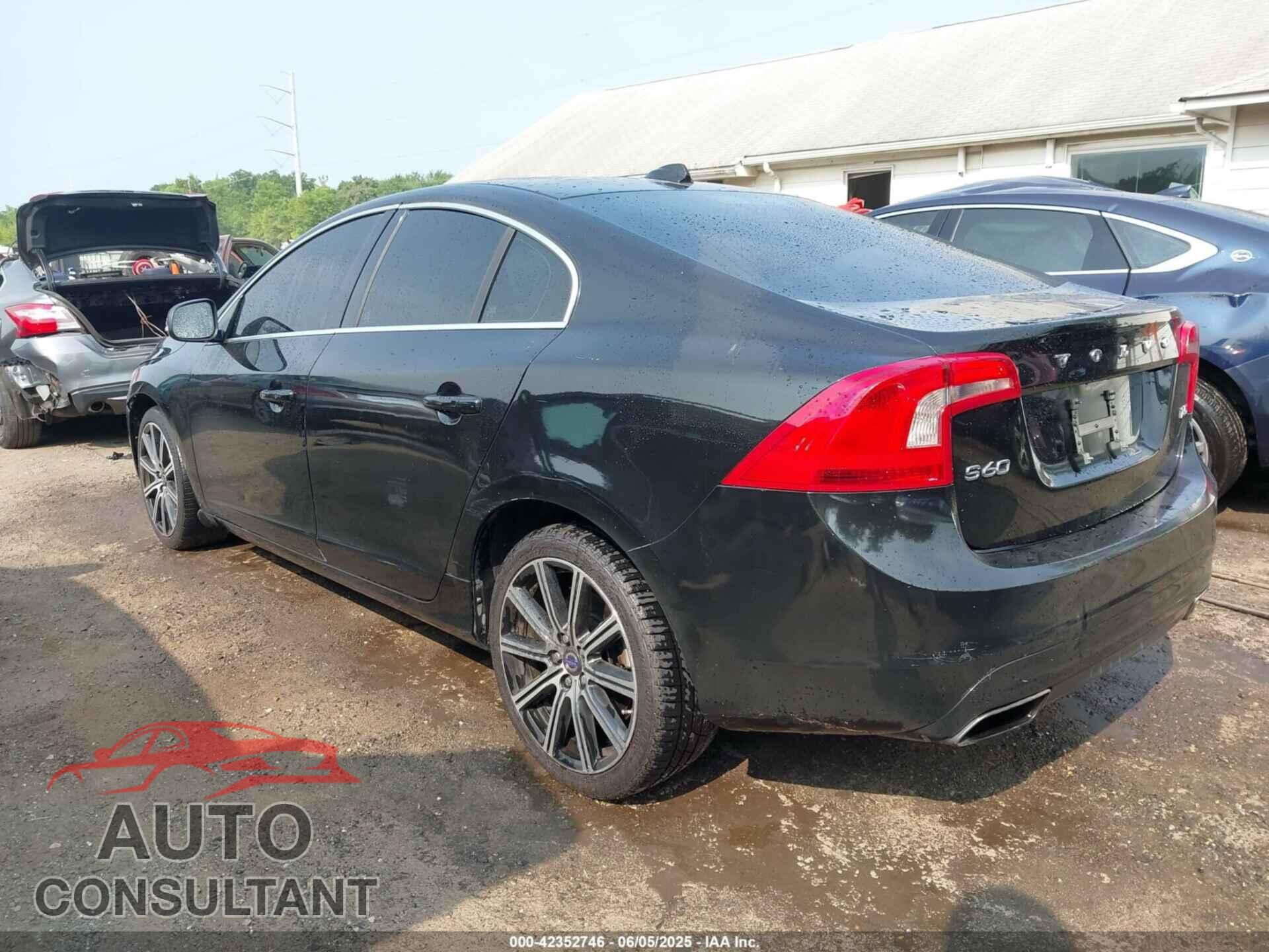 VOLVO S60 2014 - YV1612FS4E2283701