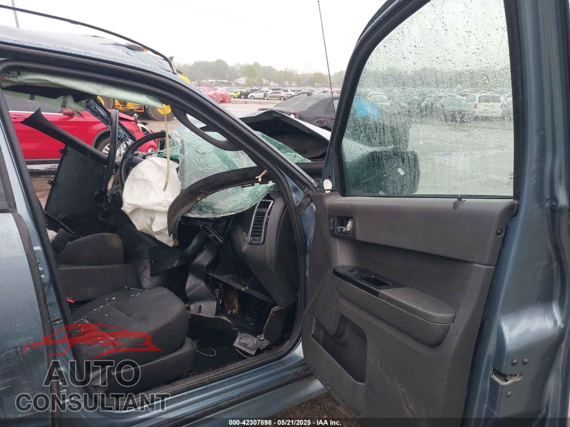 FORD ESCAPE 2012 - 1FMCU0D79CKB40271