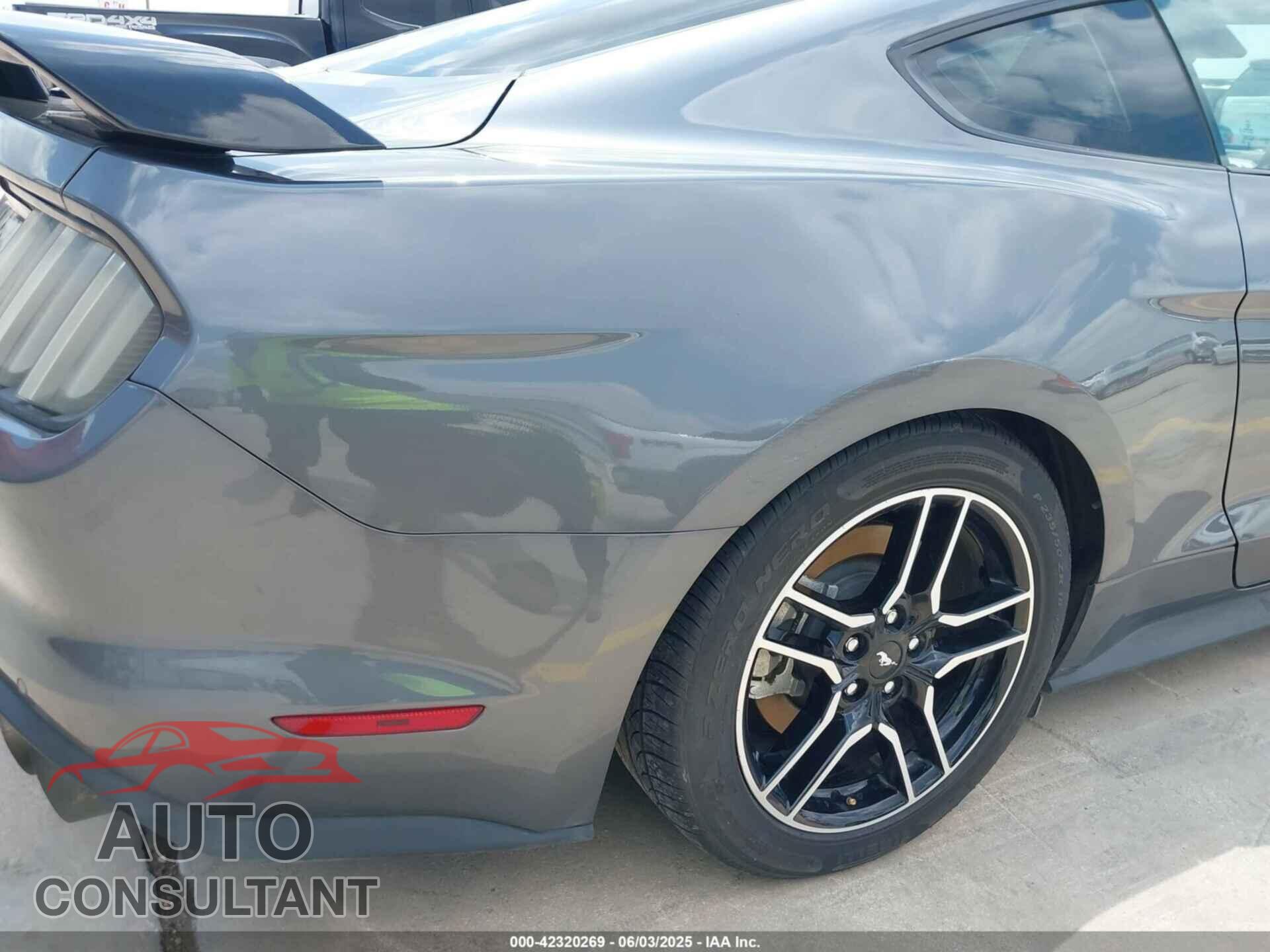 FORD MUSTANG 2021 - 1FA6P8CF5M5126714