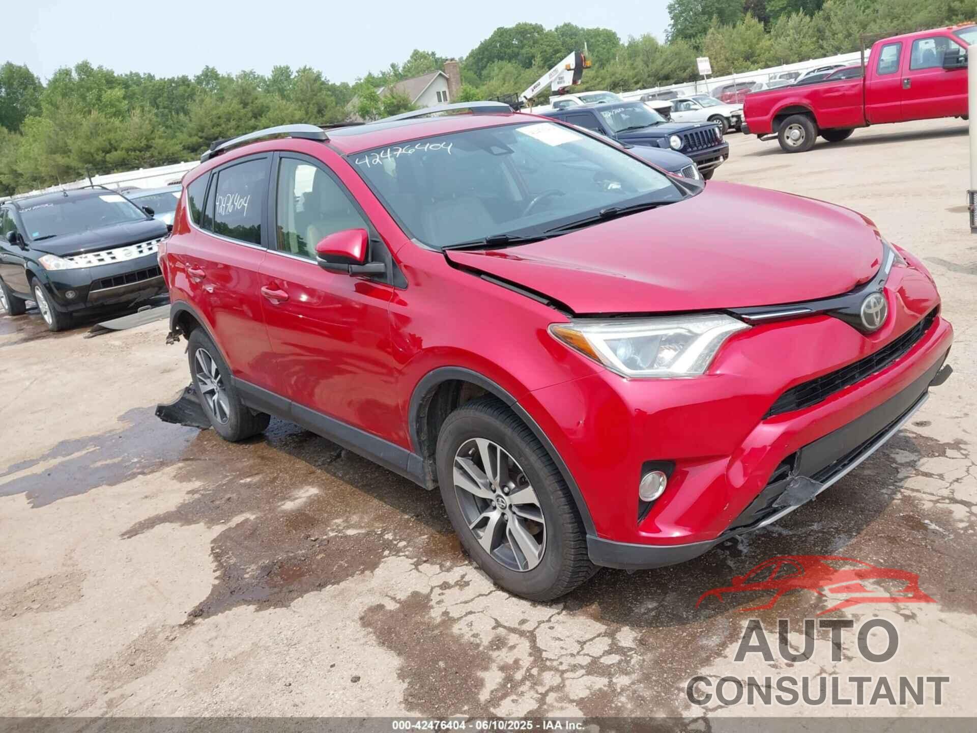 TOYOTA RAV4 2017 - JTMWFREV5HJ122389